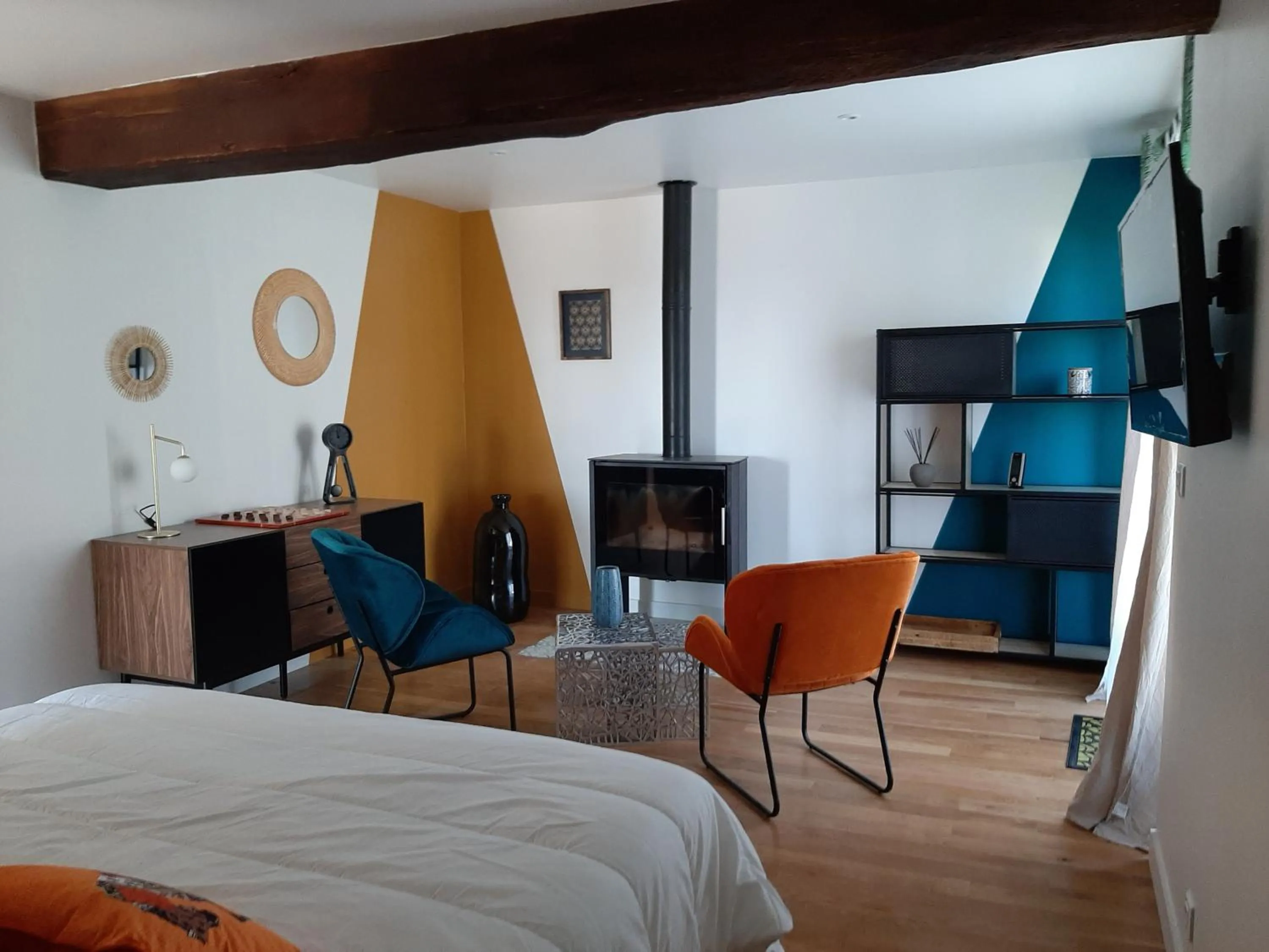 Bed in Le Domaine du Moulin 28 proche Chartres