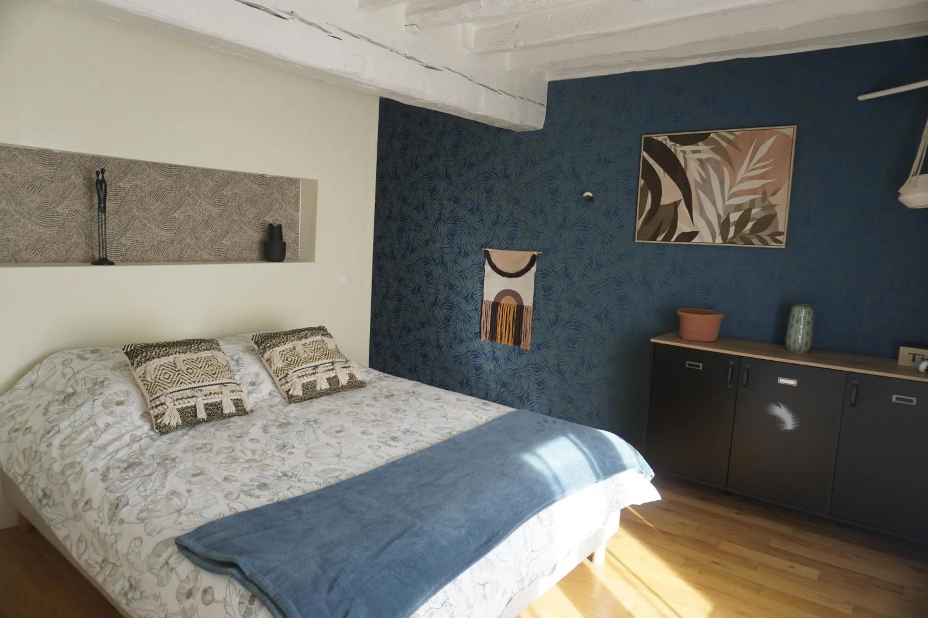 Bedroom, Bed in Le Domaine du Moulin 28 proche Chartres