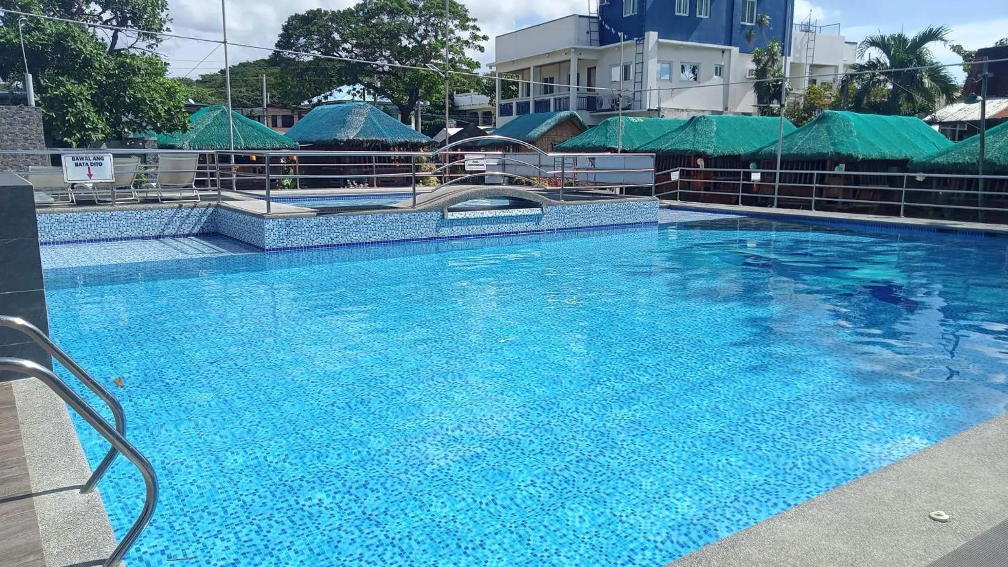 Swimming pool in Hip Nautic Beach Resort powered by Cocotel