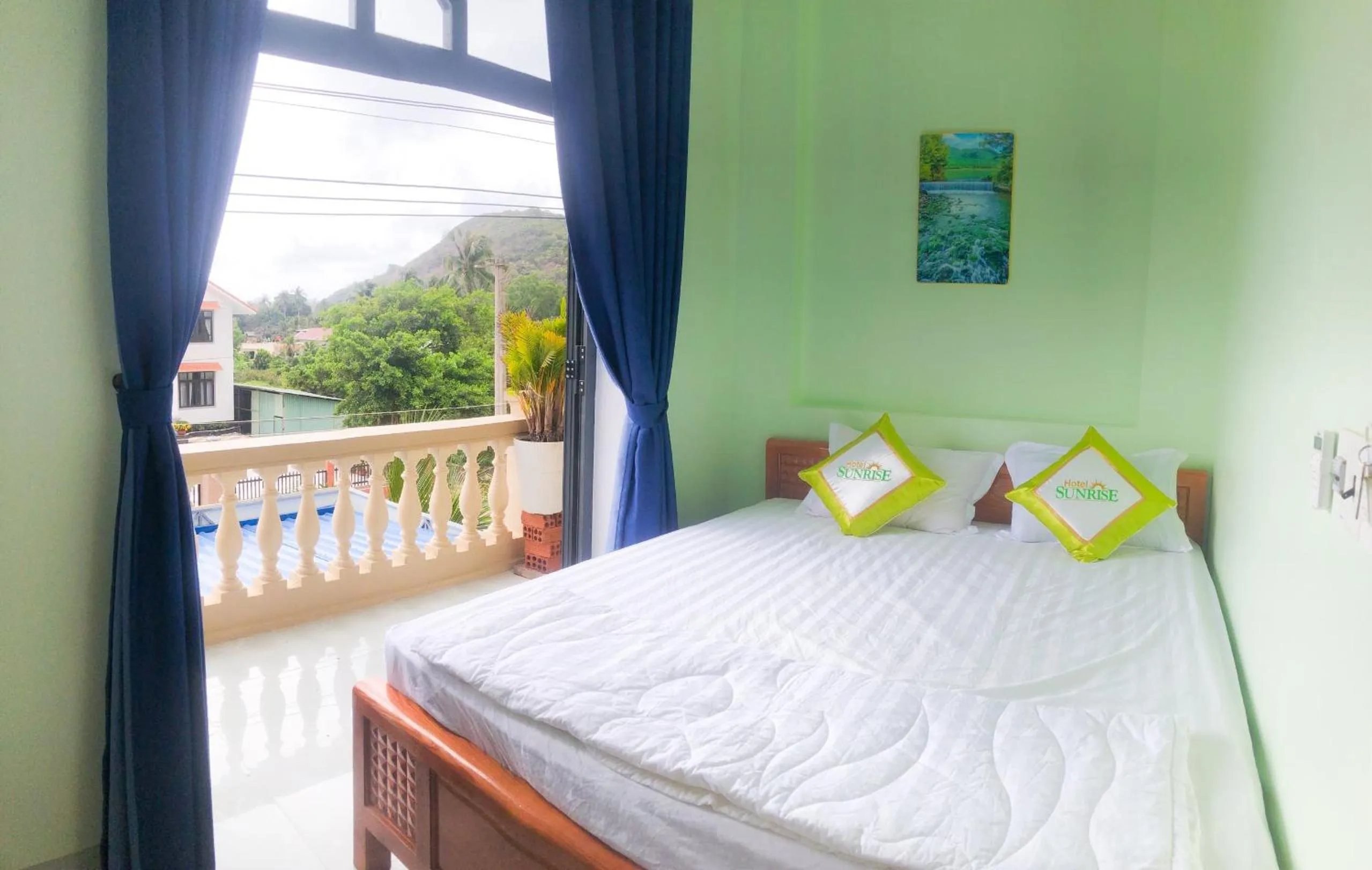 Bedroom, Bed in SUNRISE HOTEL