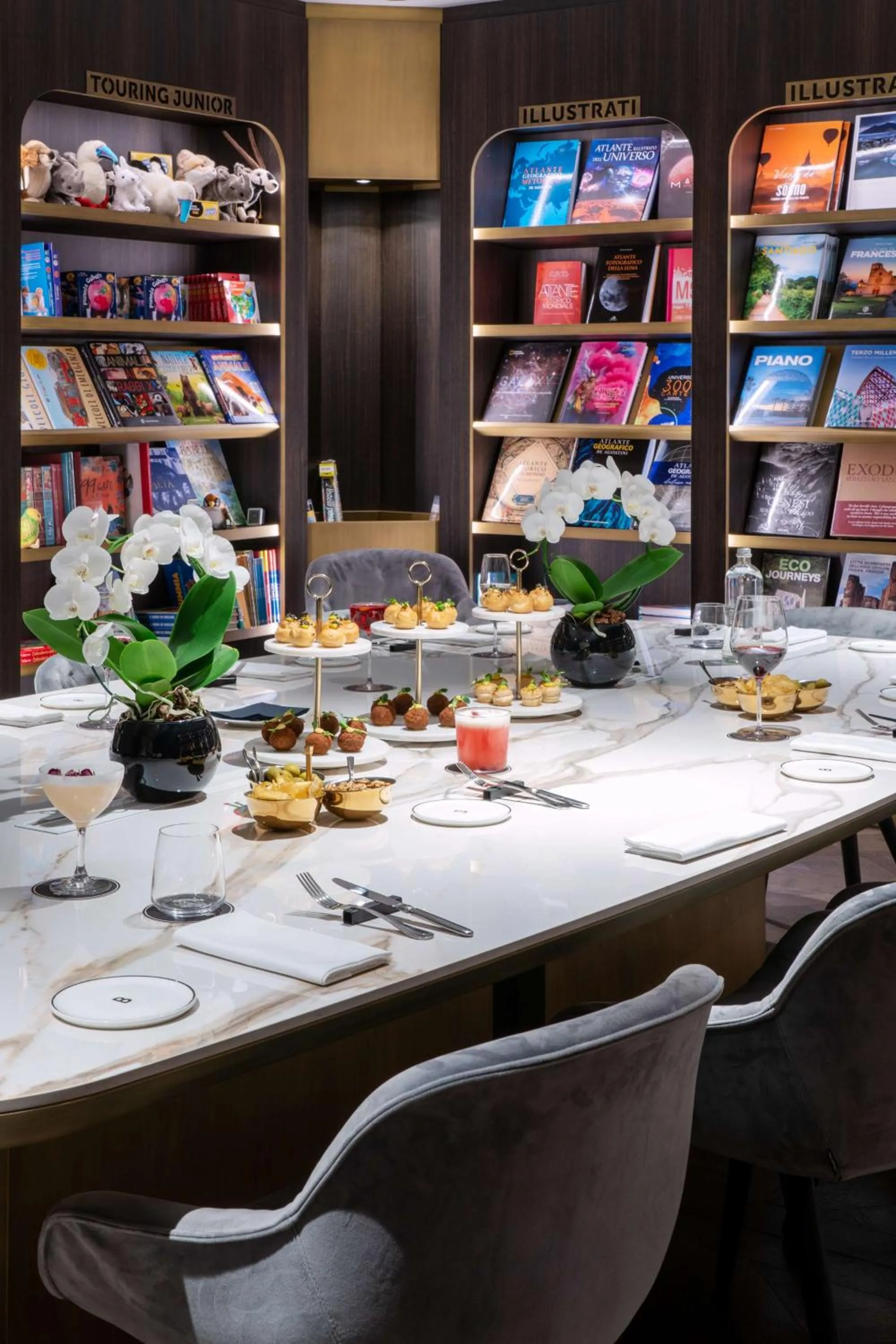 Restaurant/places to eat in Palazzo Touring Club Milan, A Radisson Collection Hotel