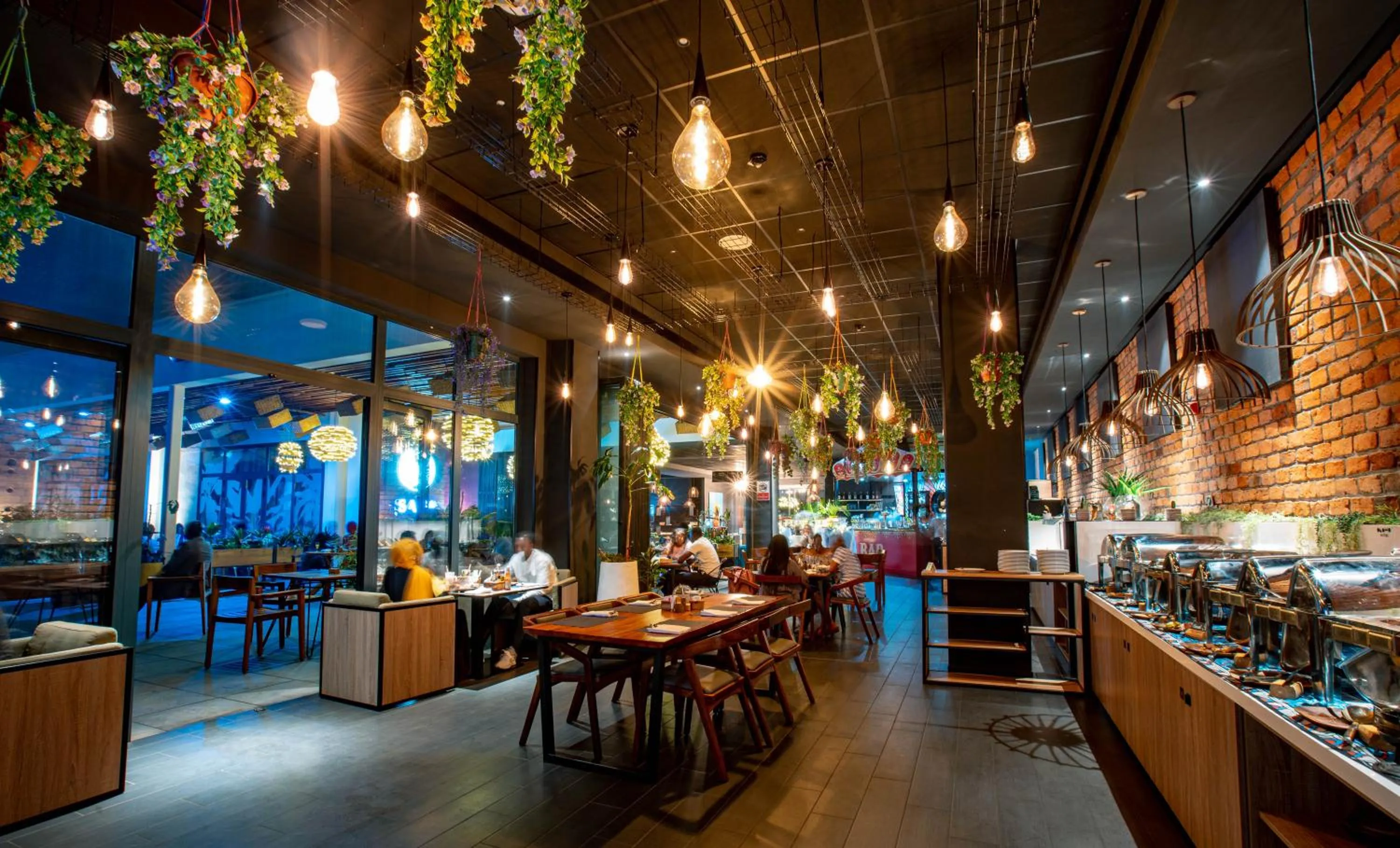 Restaurant/places to eat in ONOMO Hotel Kampala