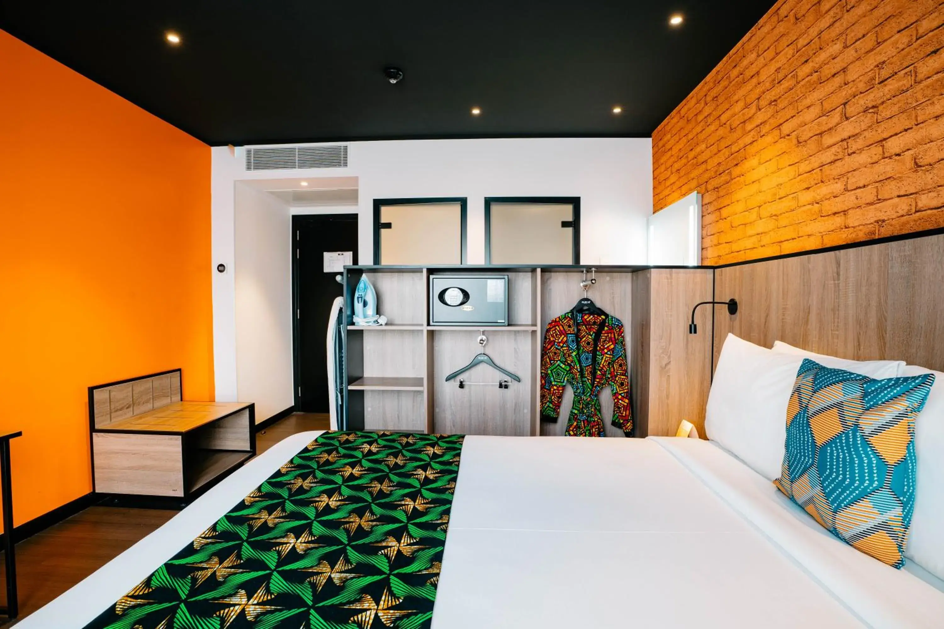 Standard Double Room in ONOMO Hotel Kampala Standard Double Room in ONOMO Hotel Kampala