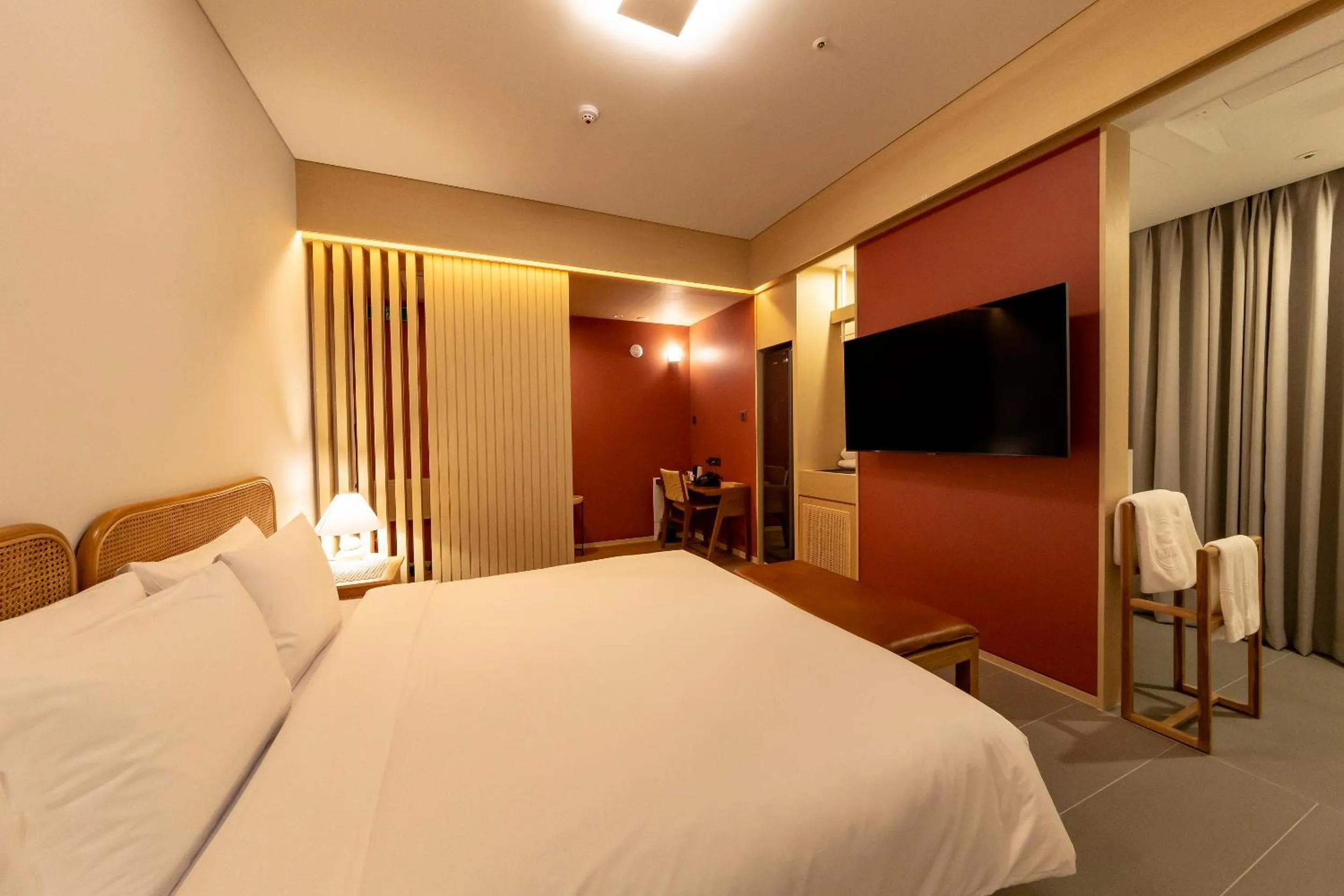 Bedroom, Bed in Hound Hotel Haeundae Signature
