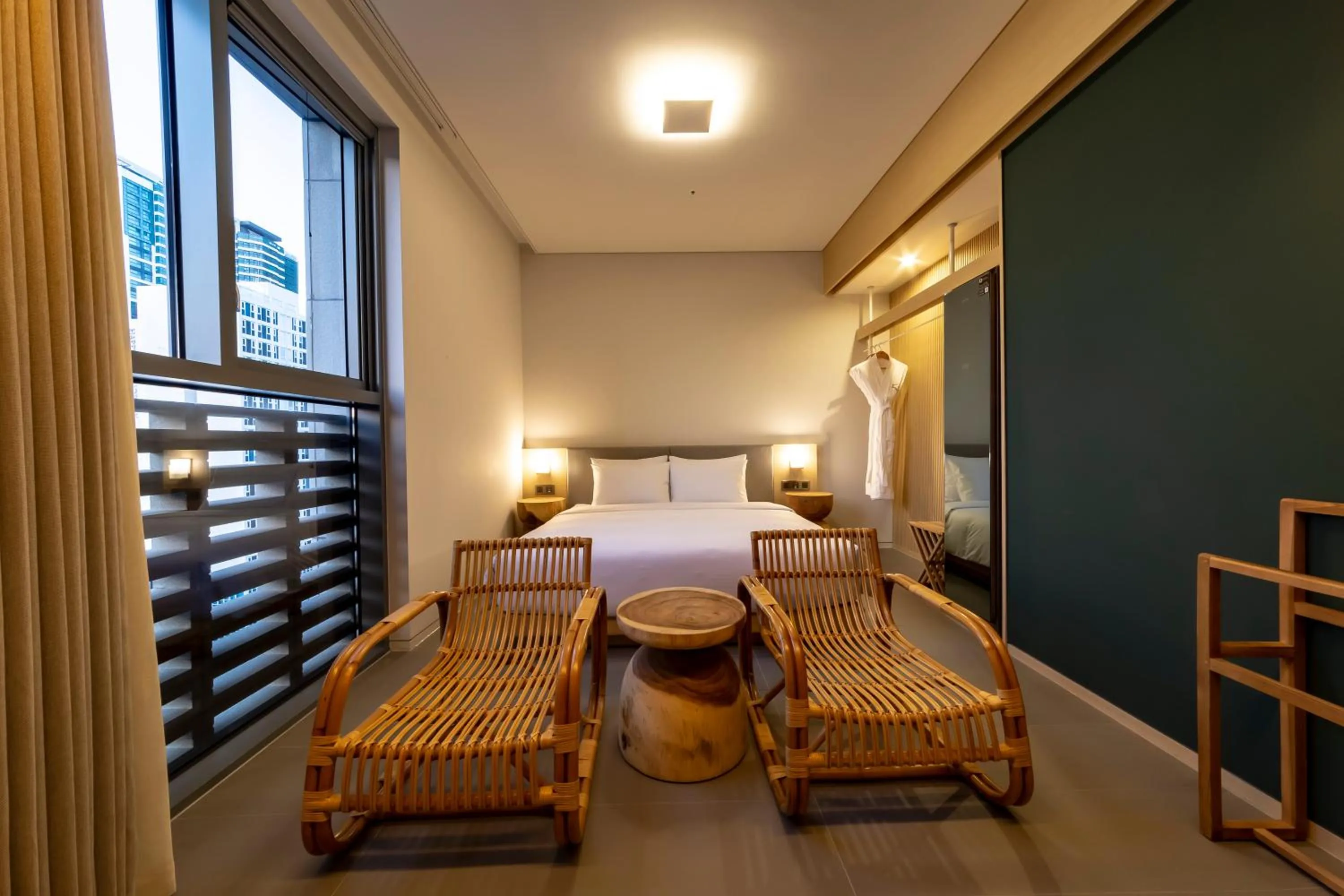 Photo of the whole room, Bed in Hound Hotel Haeundae Signature