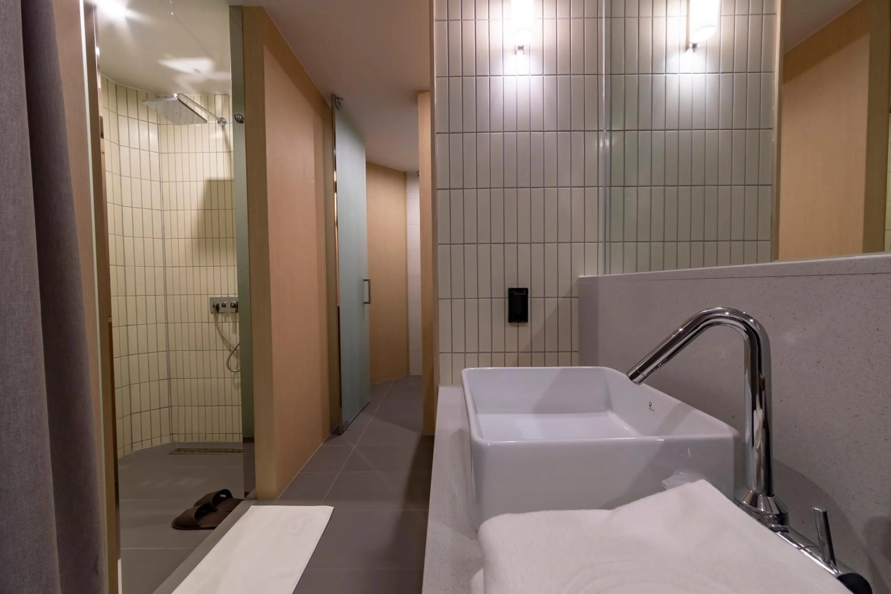 Hound Hotel Haeundae Signature