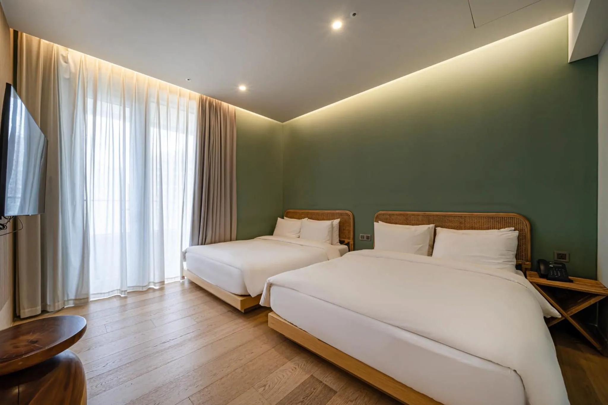 Bed in Hound Garden&Terrace Hotel