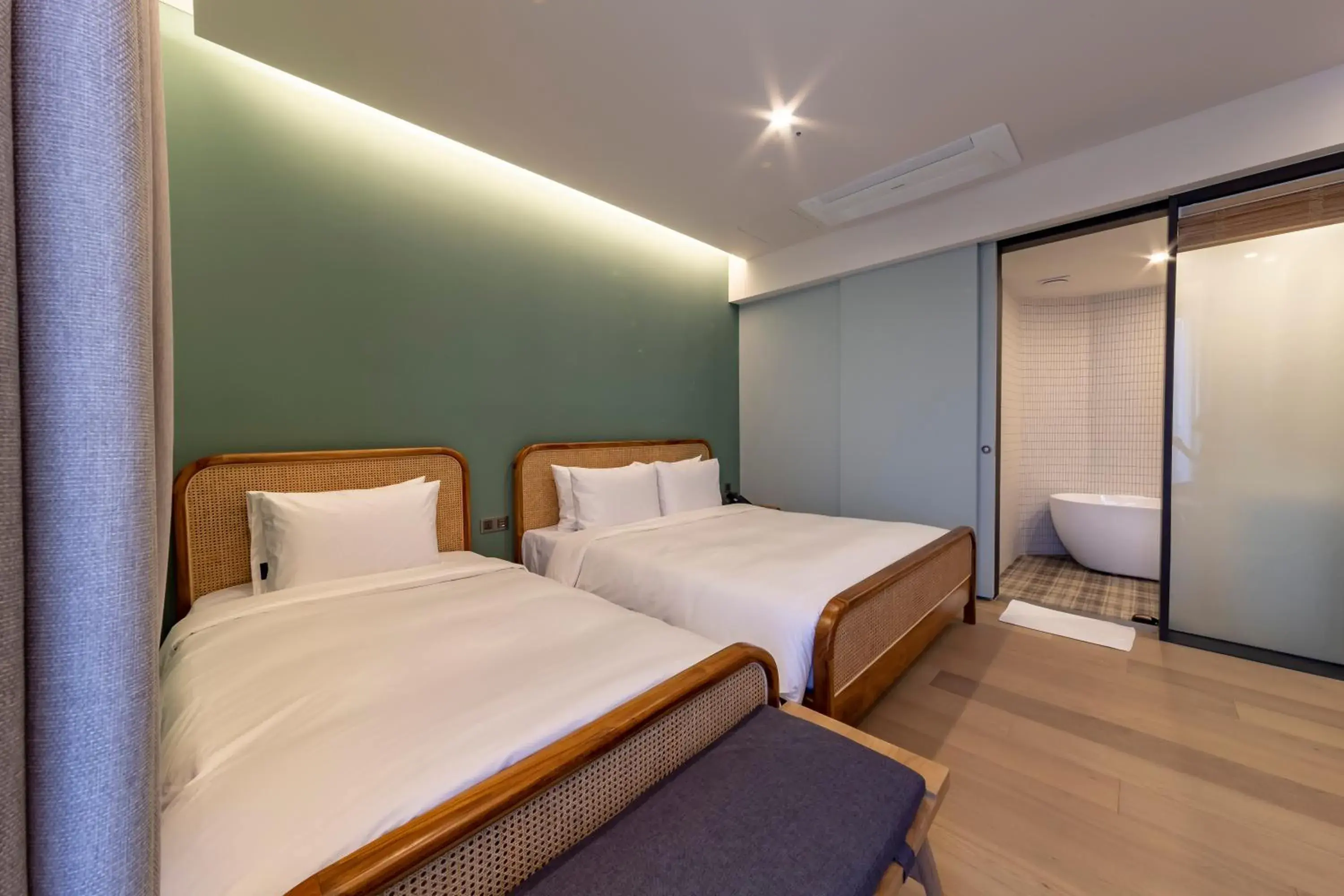 Bedroom, Bed in Hound Garden&Terrace Hotel Bedroom, Bed in Hound Garden&Terrace Hotel