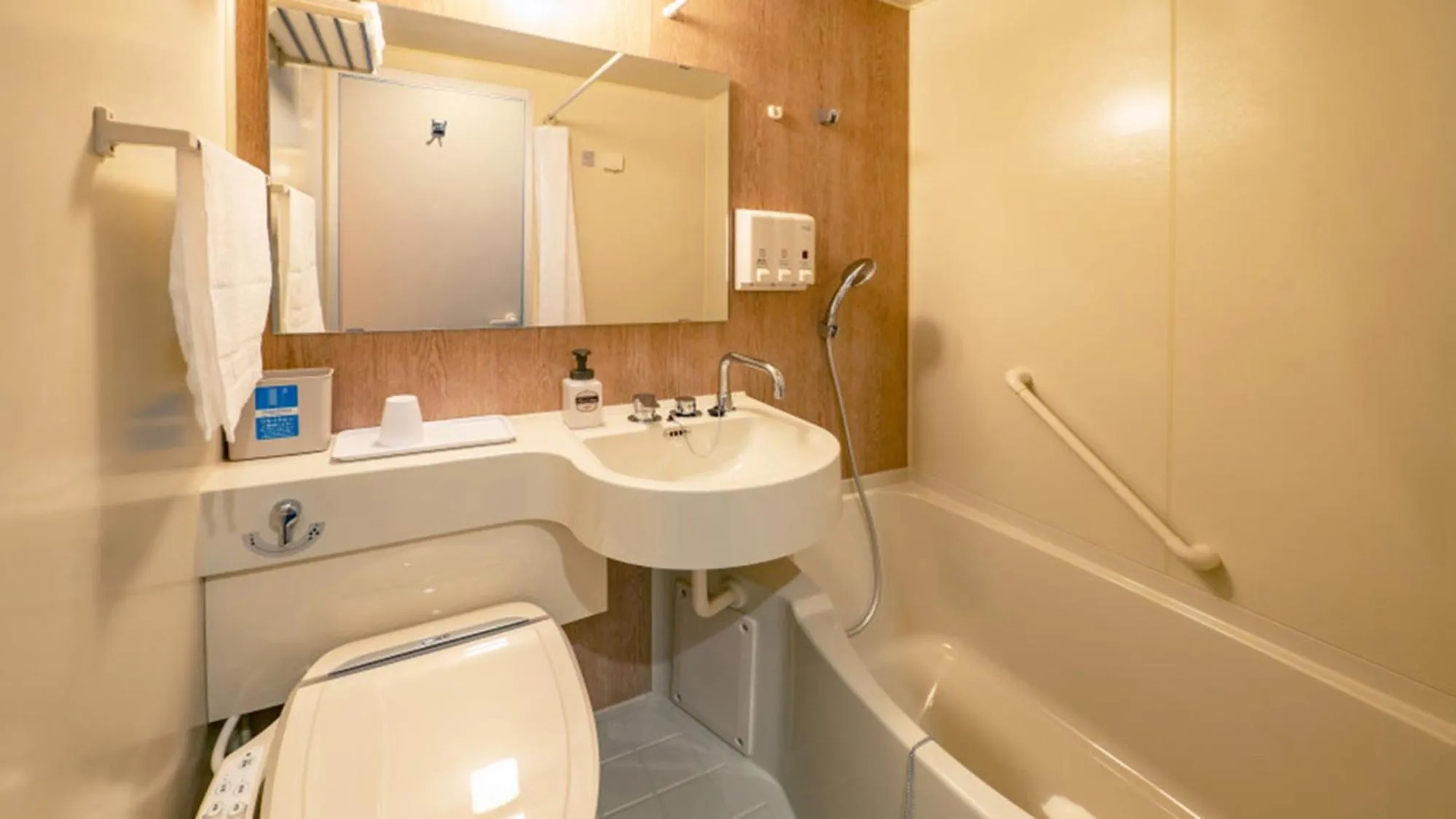 Bathroom in Toyoko Inn Sendai Higashi-guchi No.1