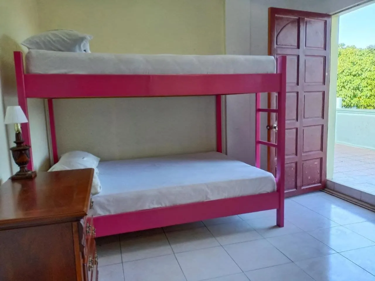 Bed in RedDoorz Near Gaisano Grand Cordova