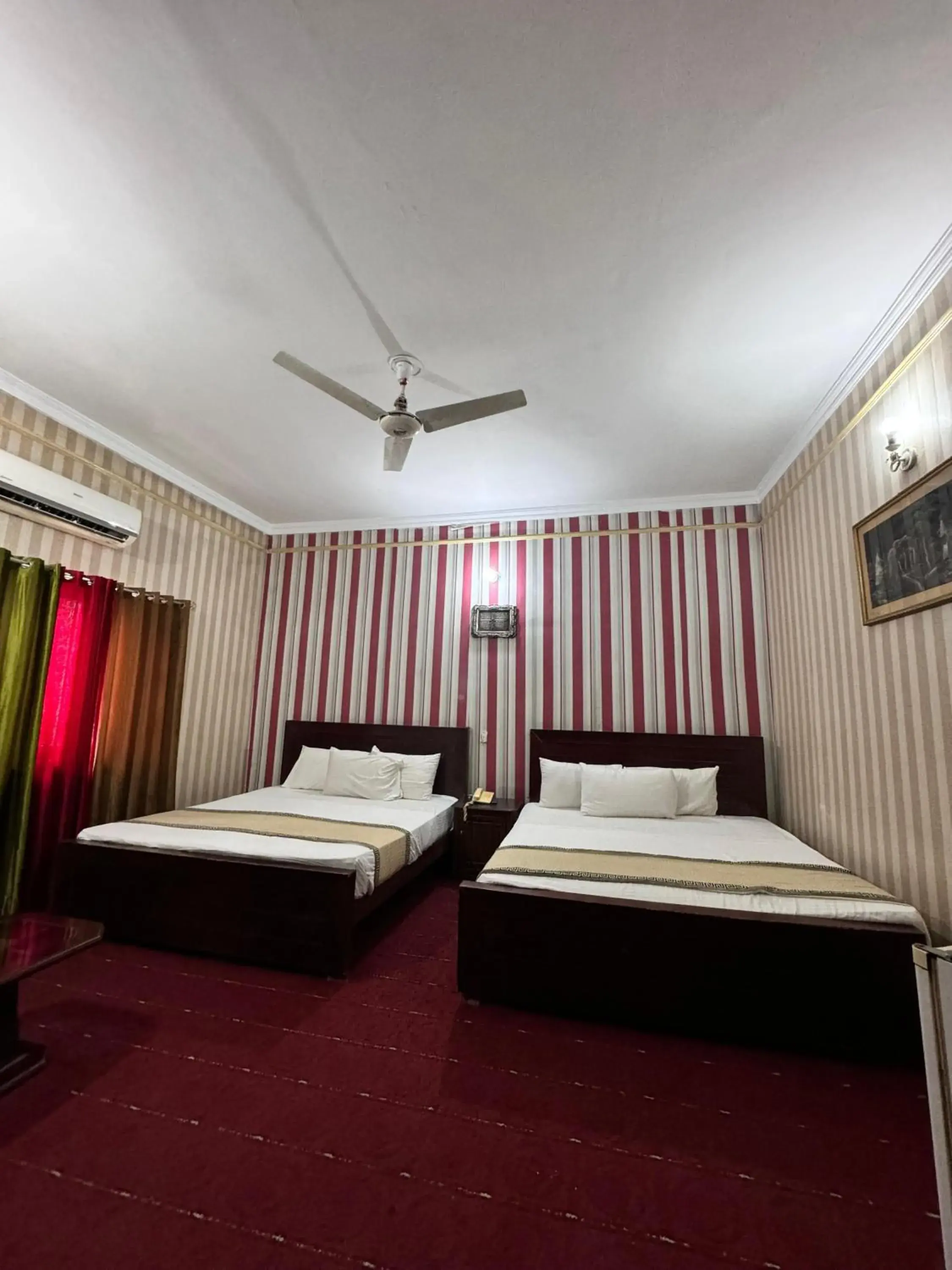 Bed in Hotel Tulip INN Faisal Town Bed in Hotel Tulip INN Faisal Town