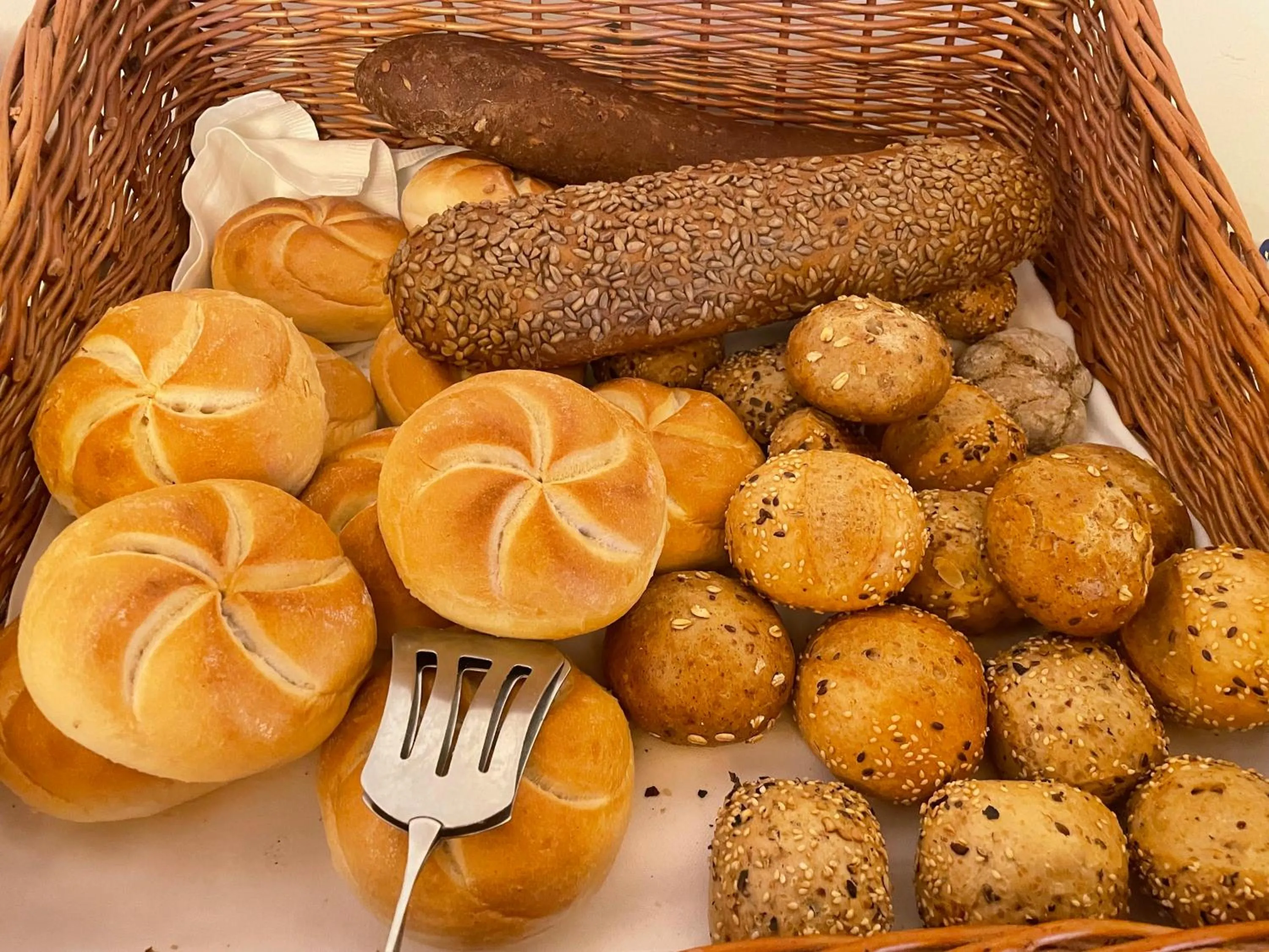 Buffet breakfast in Hotel Wilder Mann