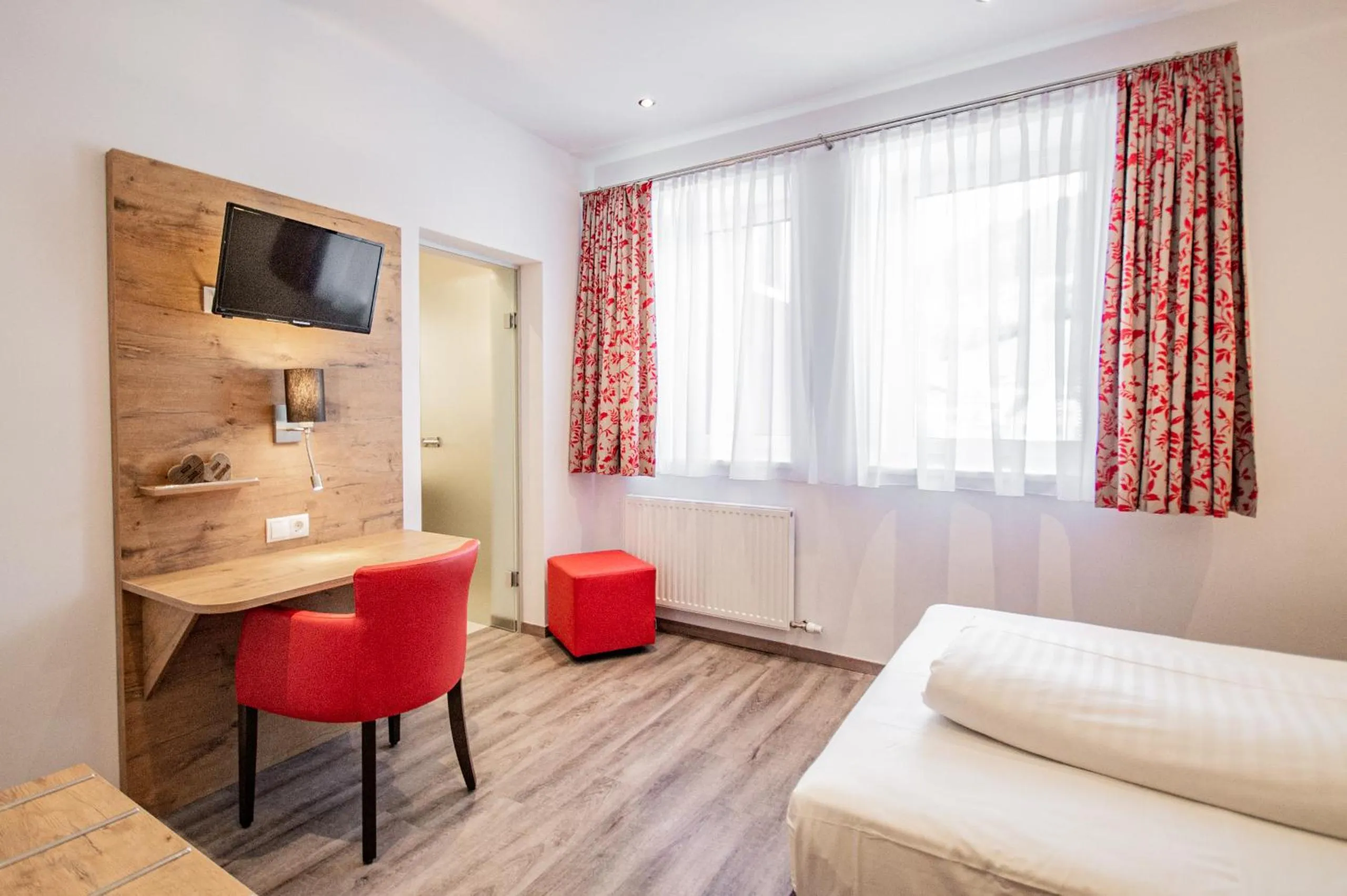 Photo of the whole room, Bed in Hotel Wilder Mann