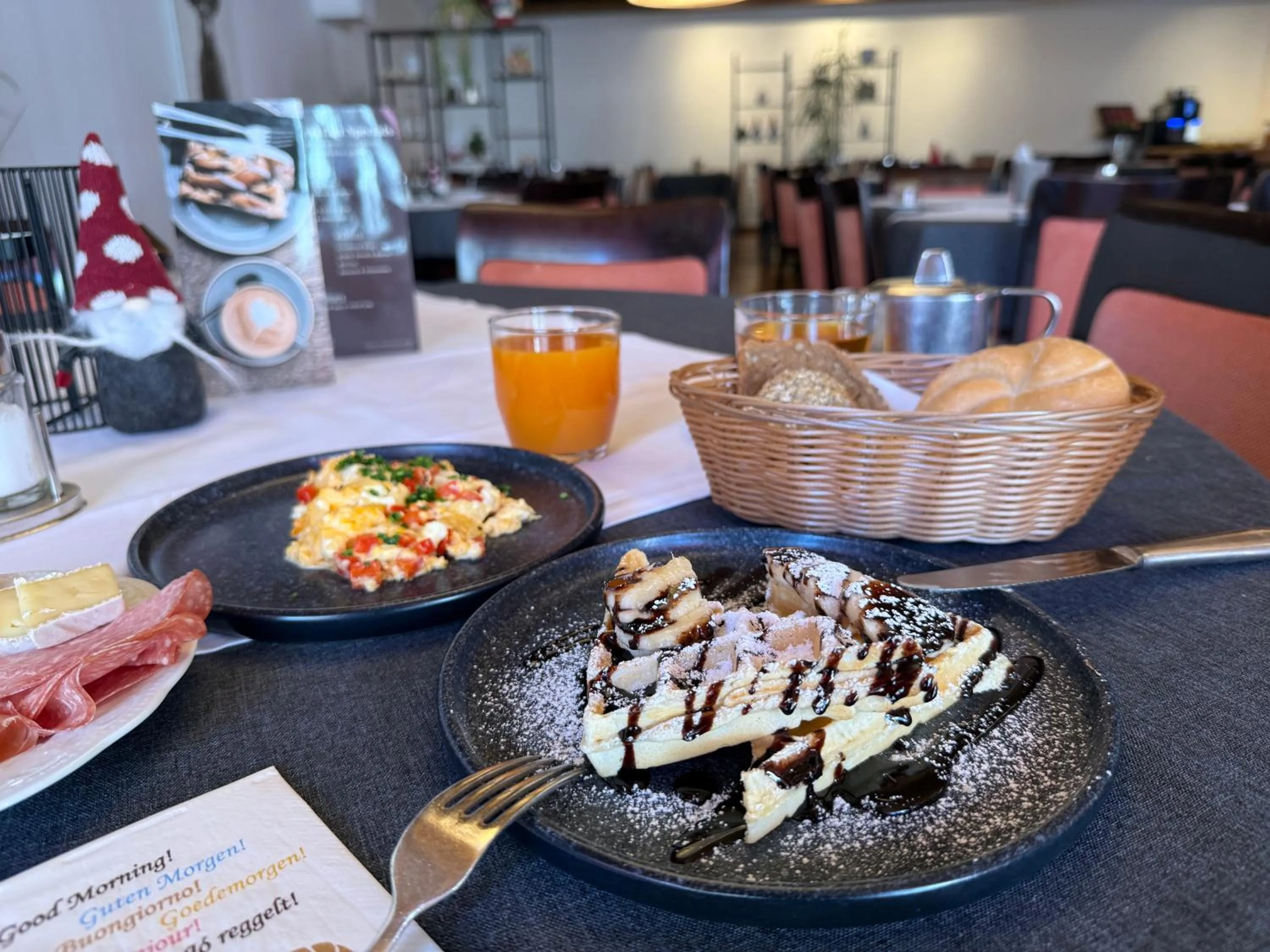 Breakfast in Hotel Wilder Mann