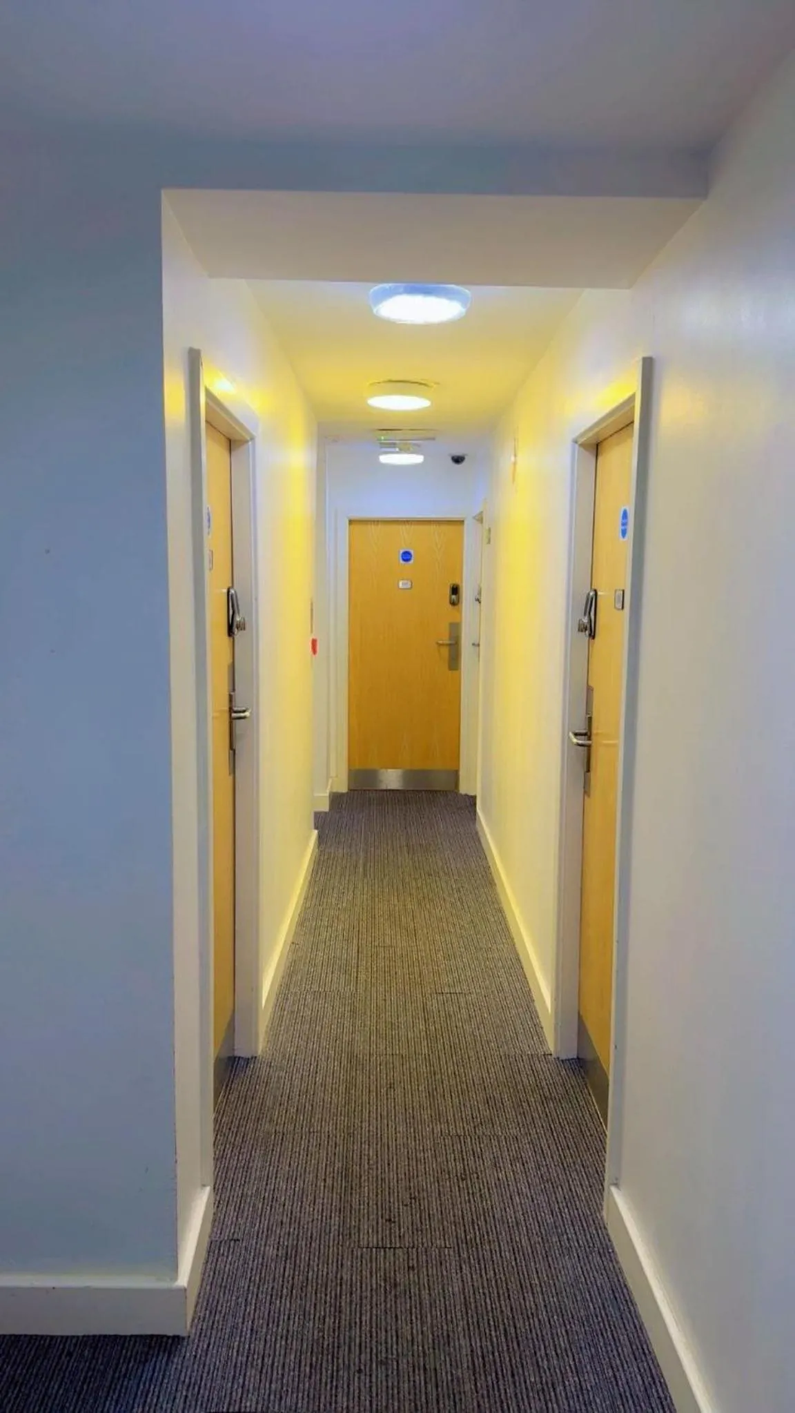 Lobby or reception in Sangha House - Short Stays