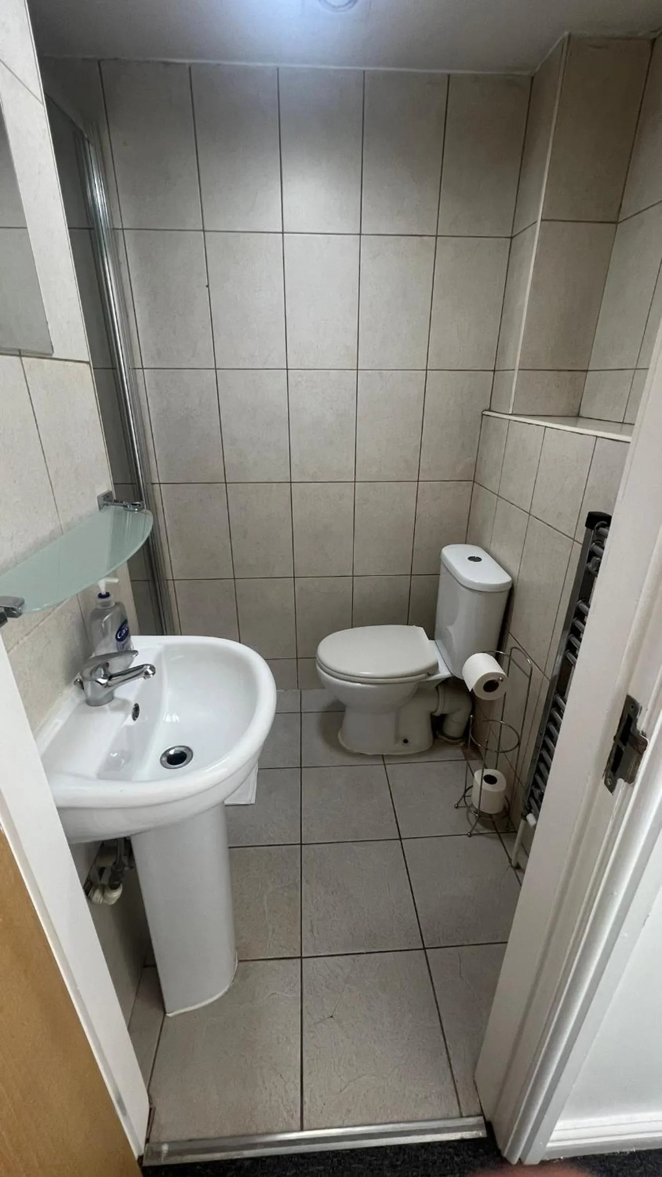 Shower in Sangha House - Short Stays