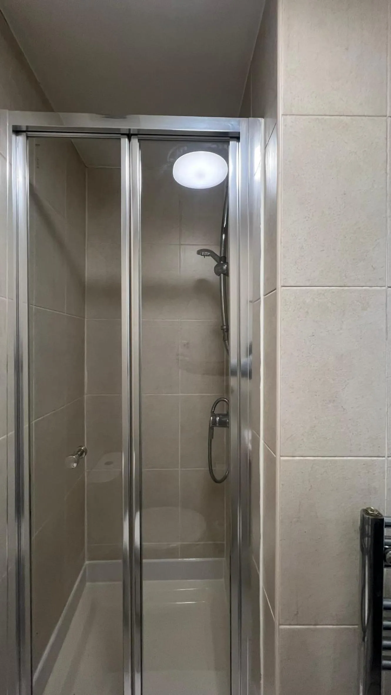 Shower in Sangha House - Short Stays