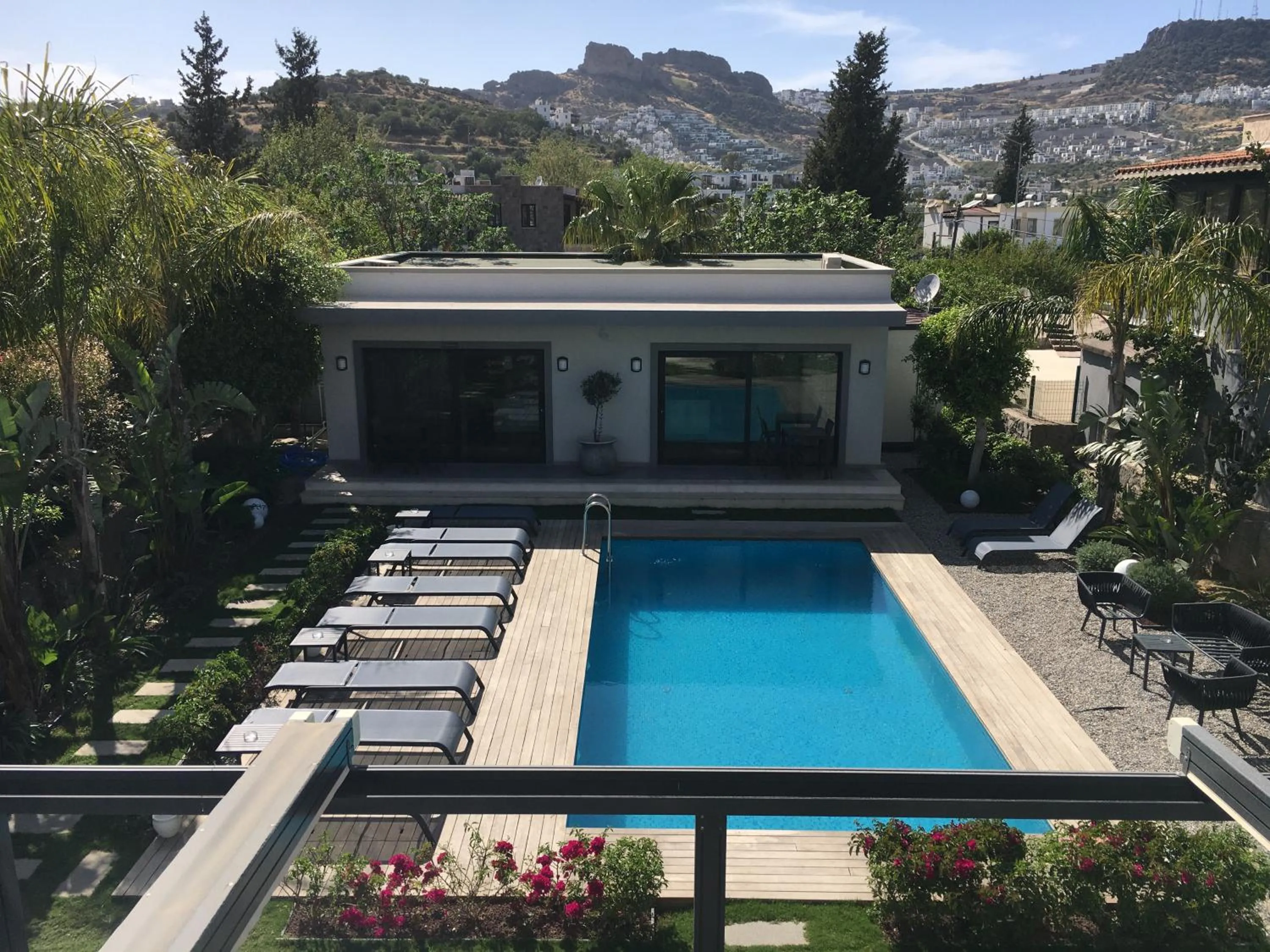 Pool view in Villa Oliva Butik Hotel