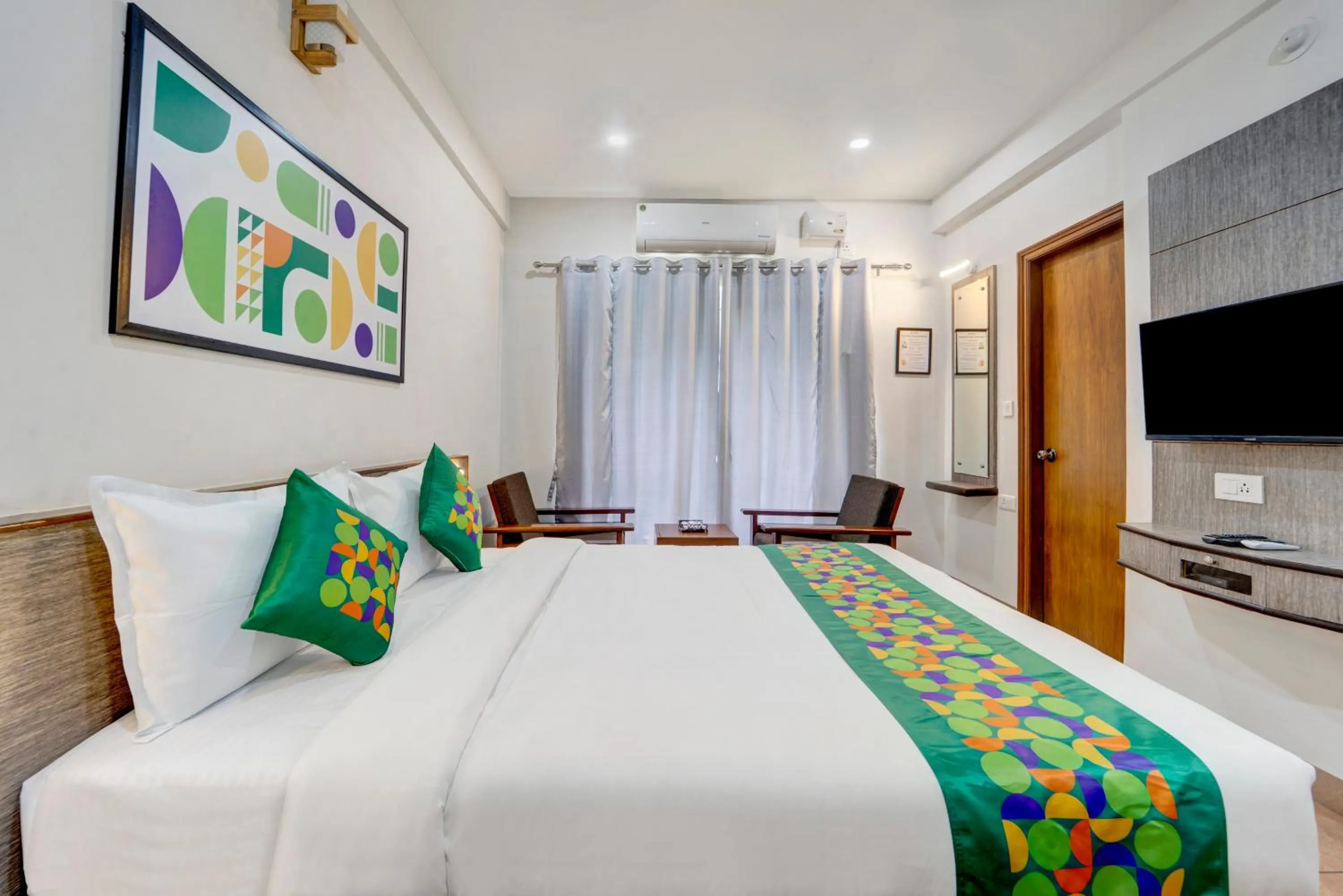 Bedroom, Bed in Treebo Pratham Inn, Manipal