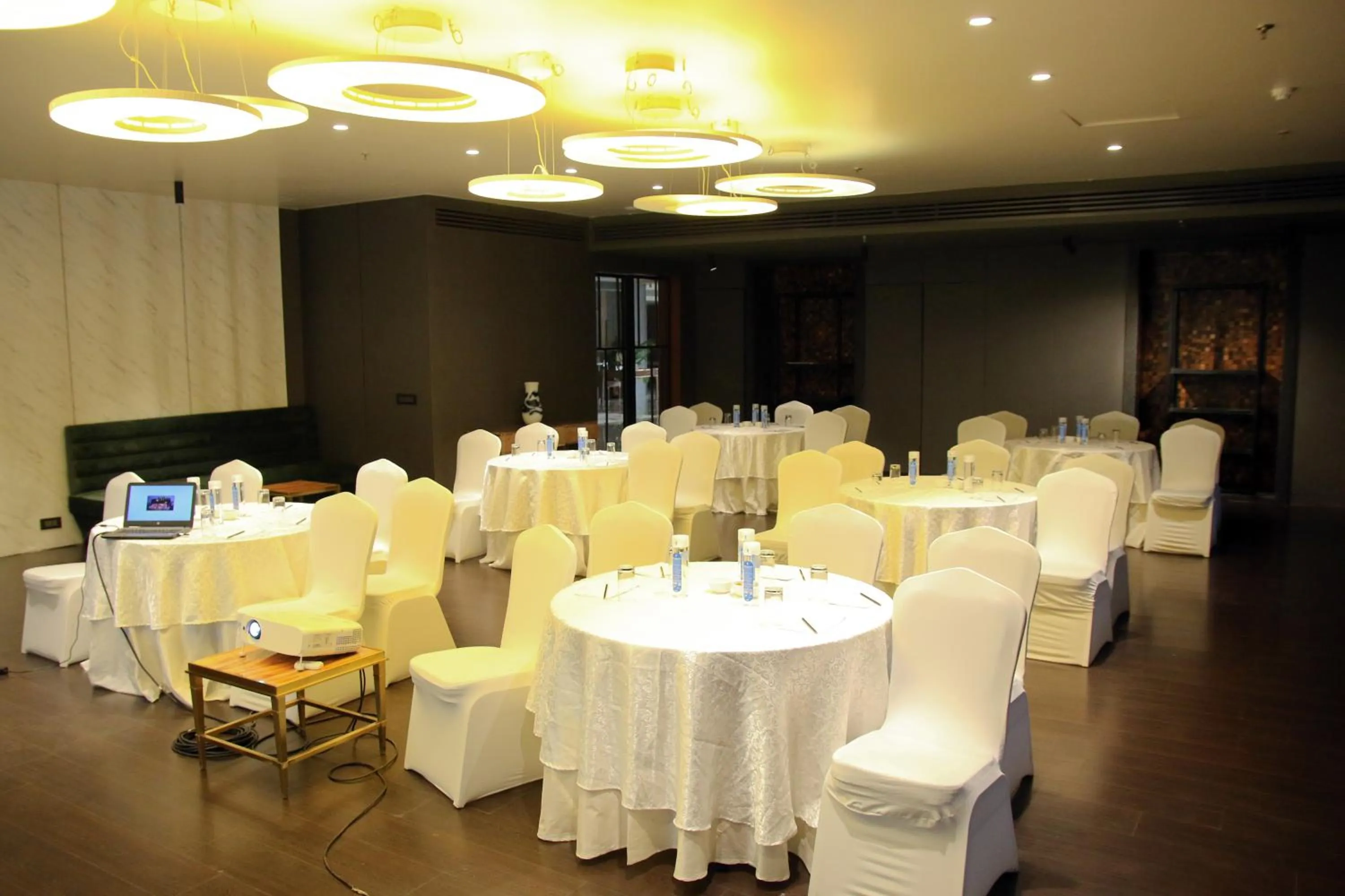 Meeting/conference room in Udman Hotel Greater Noida