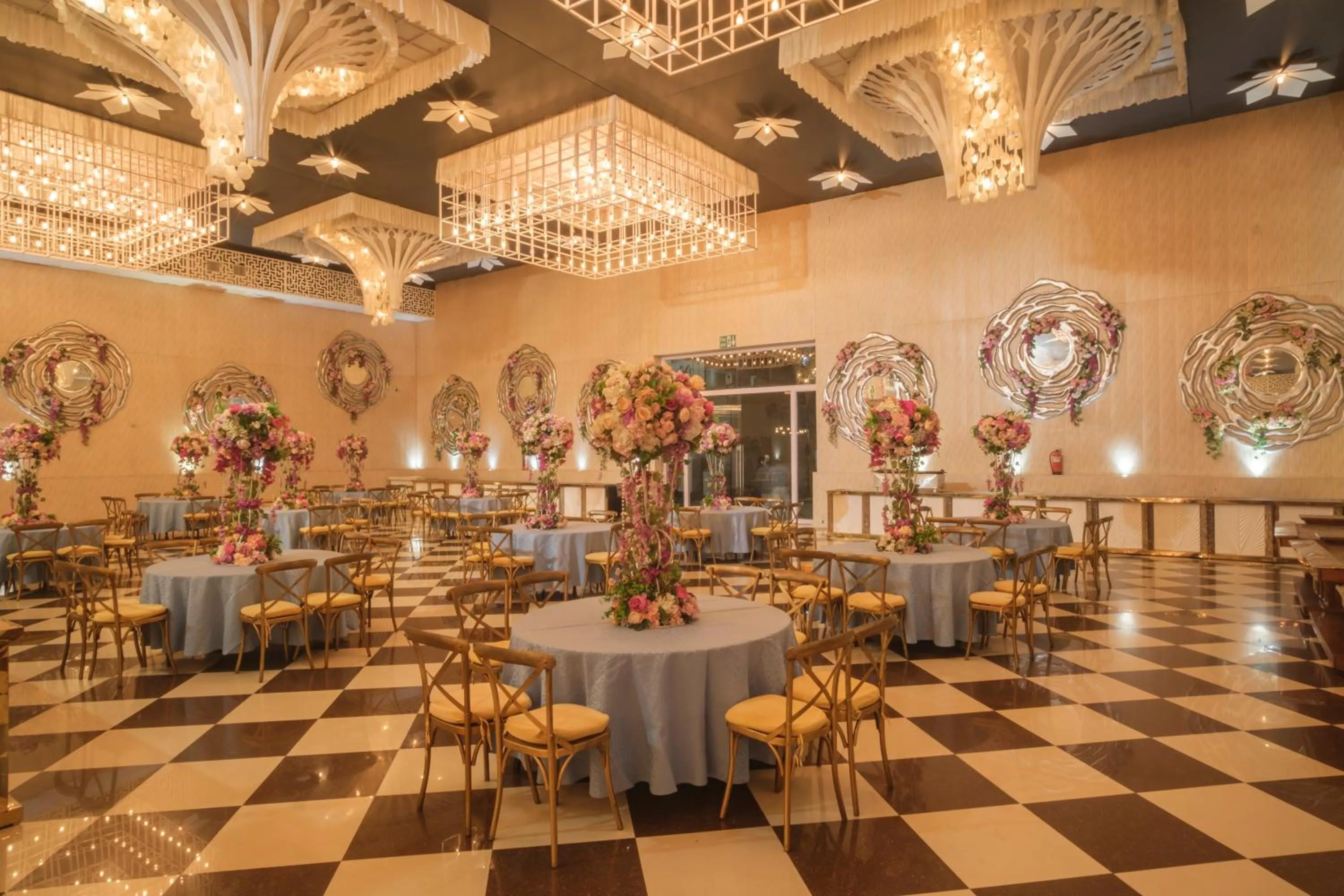 Banquet/Function facilities in Udman Hotel Greater Noida