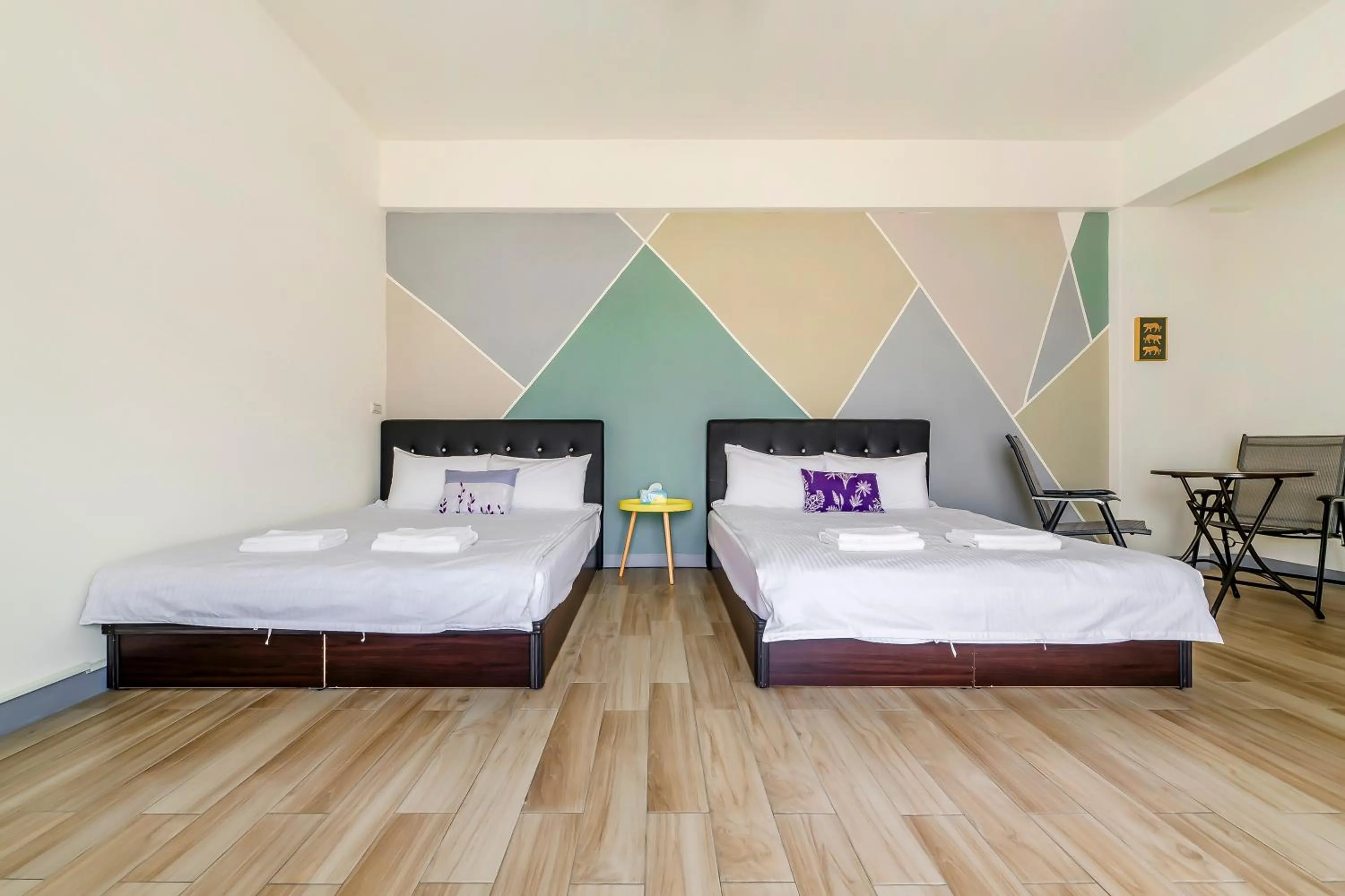 Photo of the whole room in Aleopard