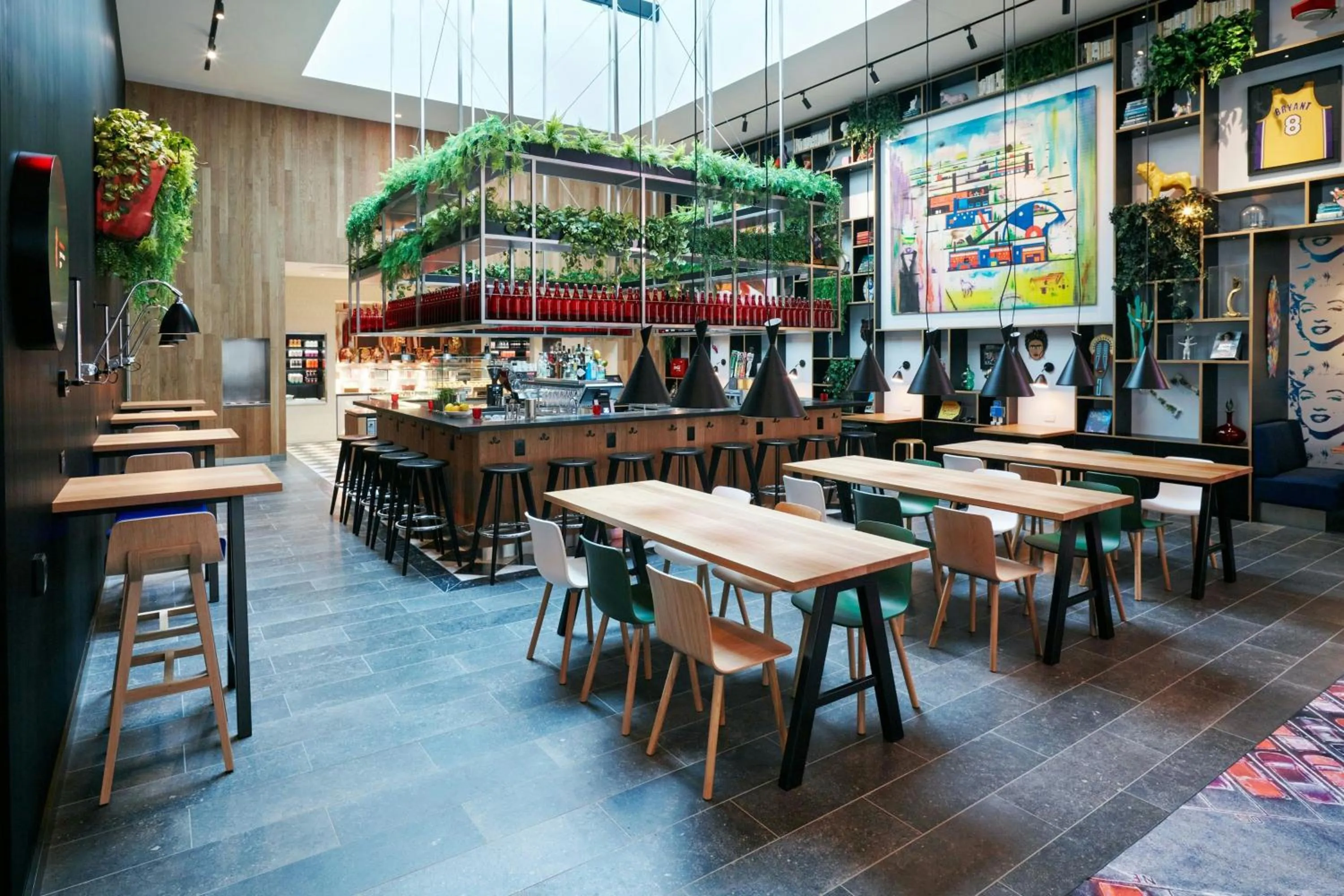 Restaurant/places to eat in citizenM Los Angeles Downtown