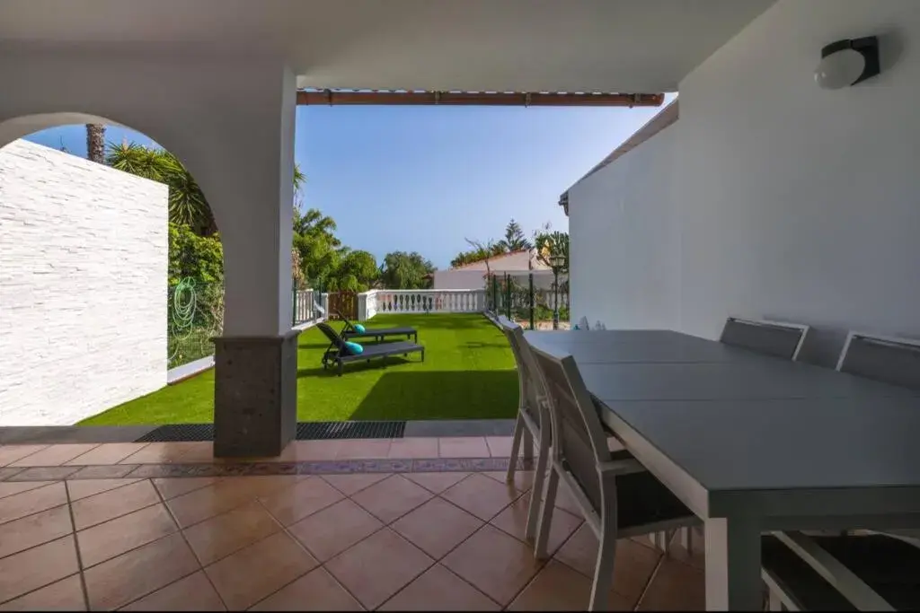 Dúplex con jardín y buenas vistas Dúplex con jardín y buenas vistas