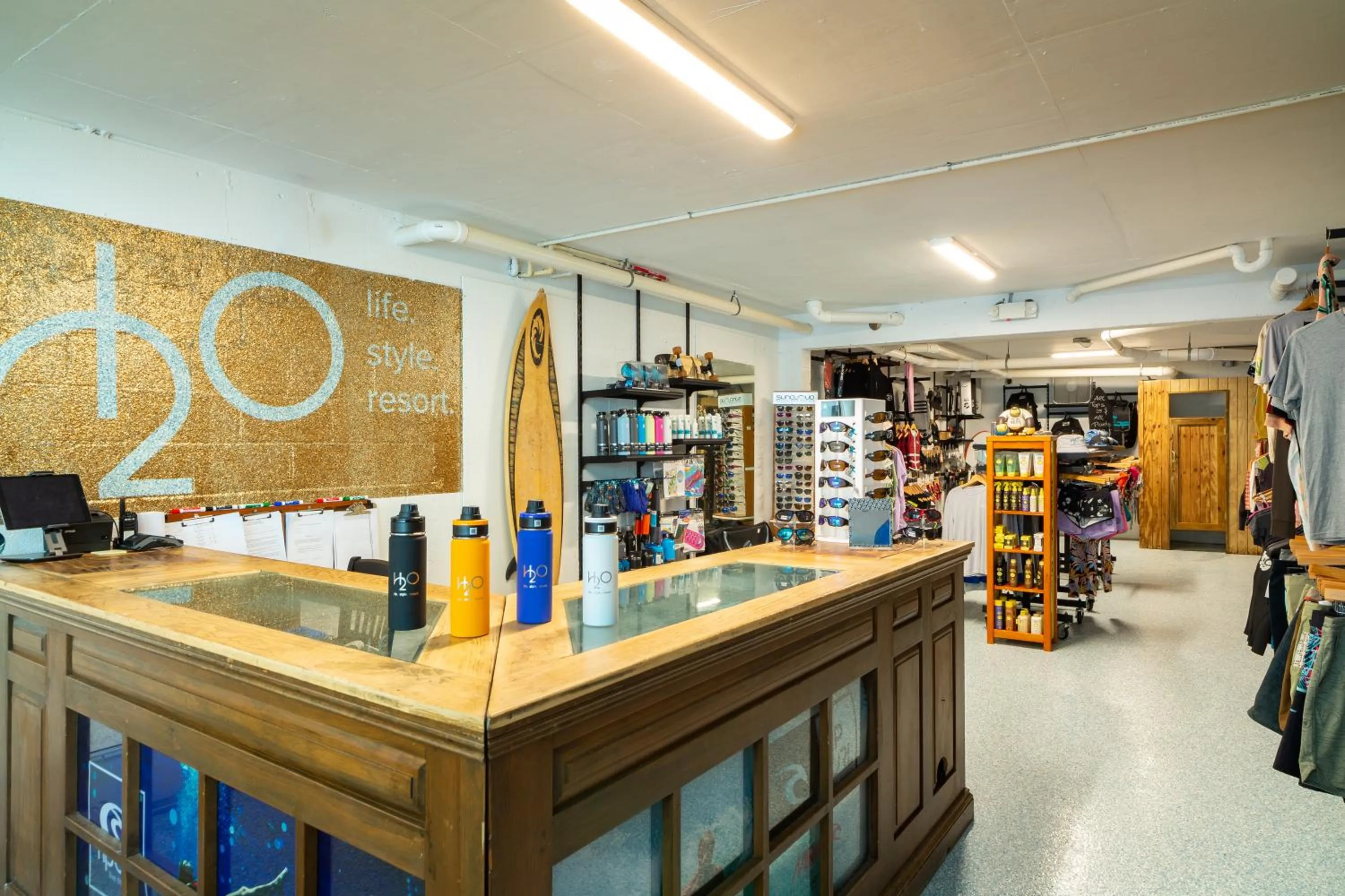 Shopping Area in H2O life style resort