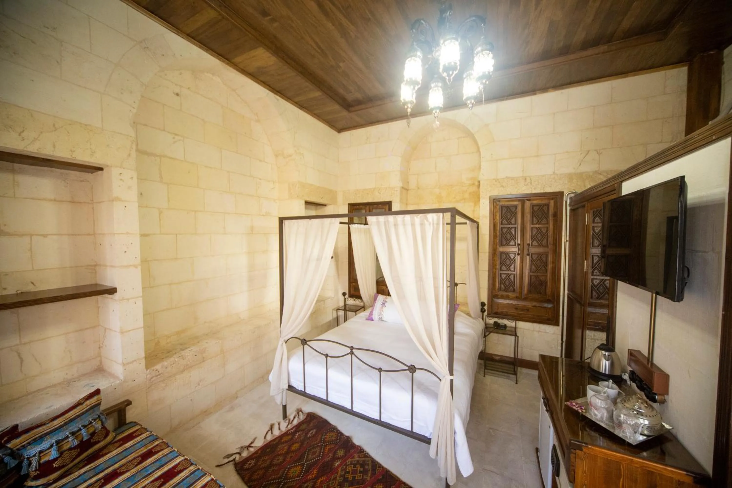 Bed in Hayatlı Konak