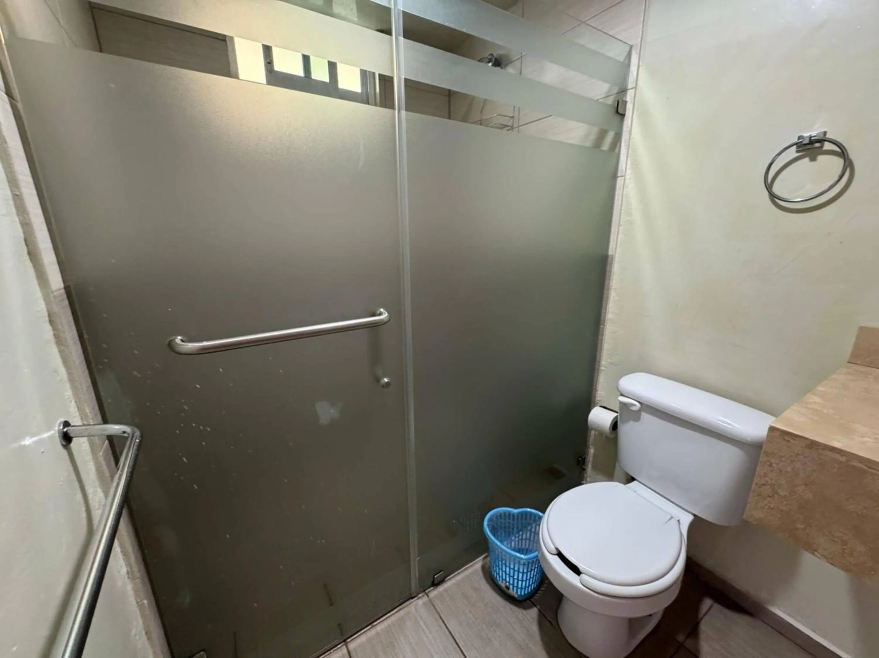 Bathroom in OYO Hotel Familiar Tollan Cholula