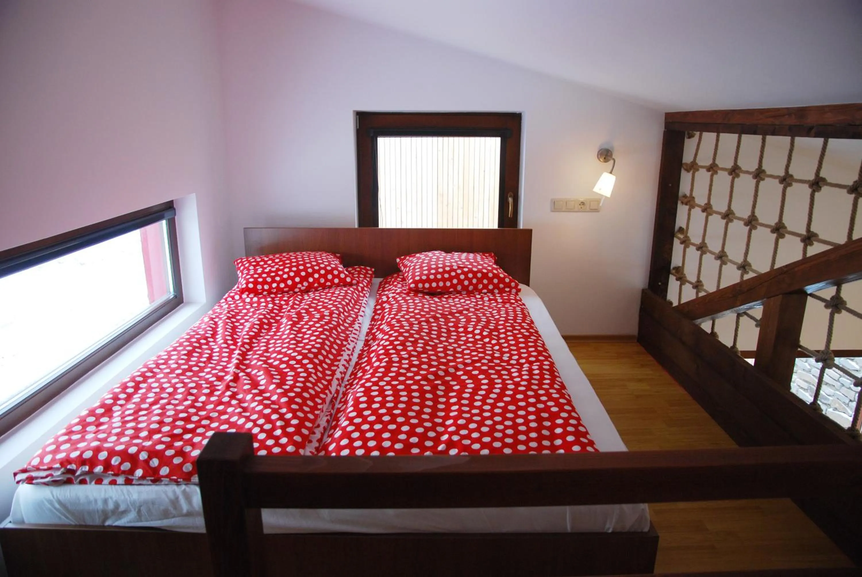 Bed in Bungalouri Horizont