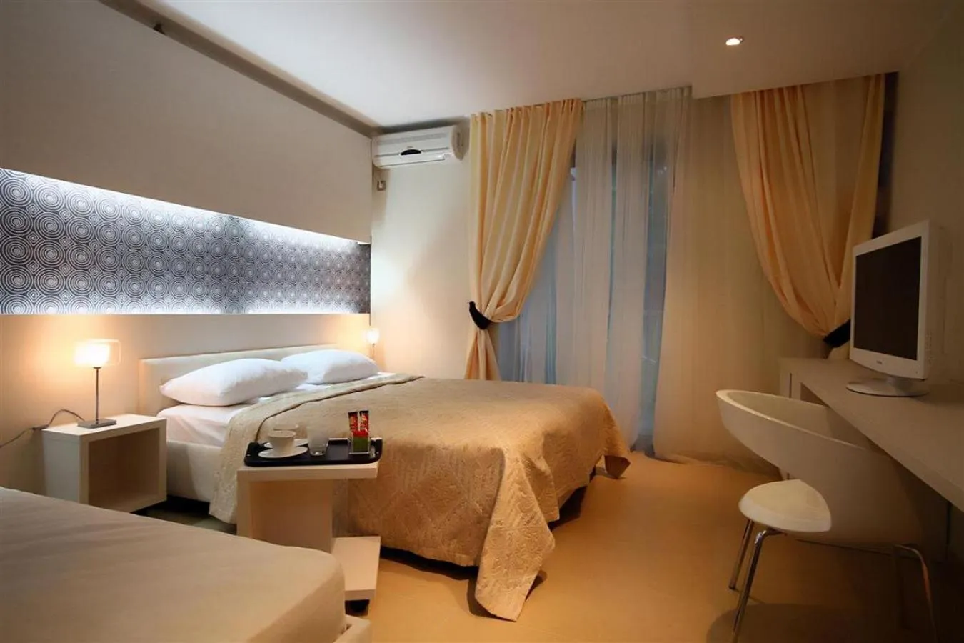 Bed in Domador Rooms & Apartments