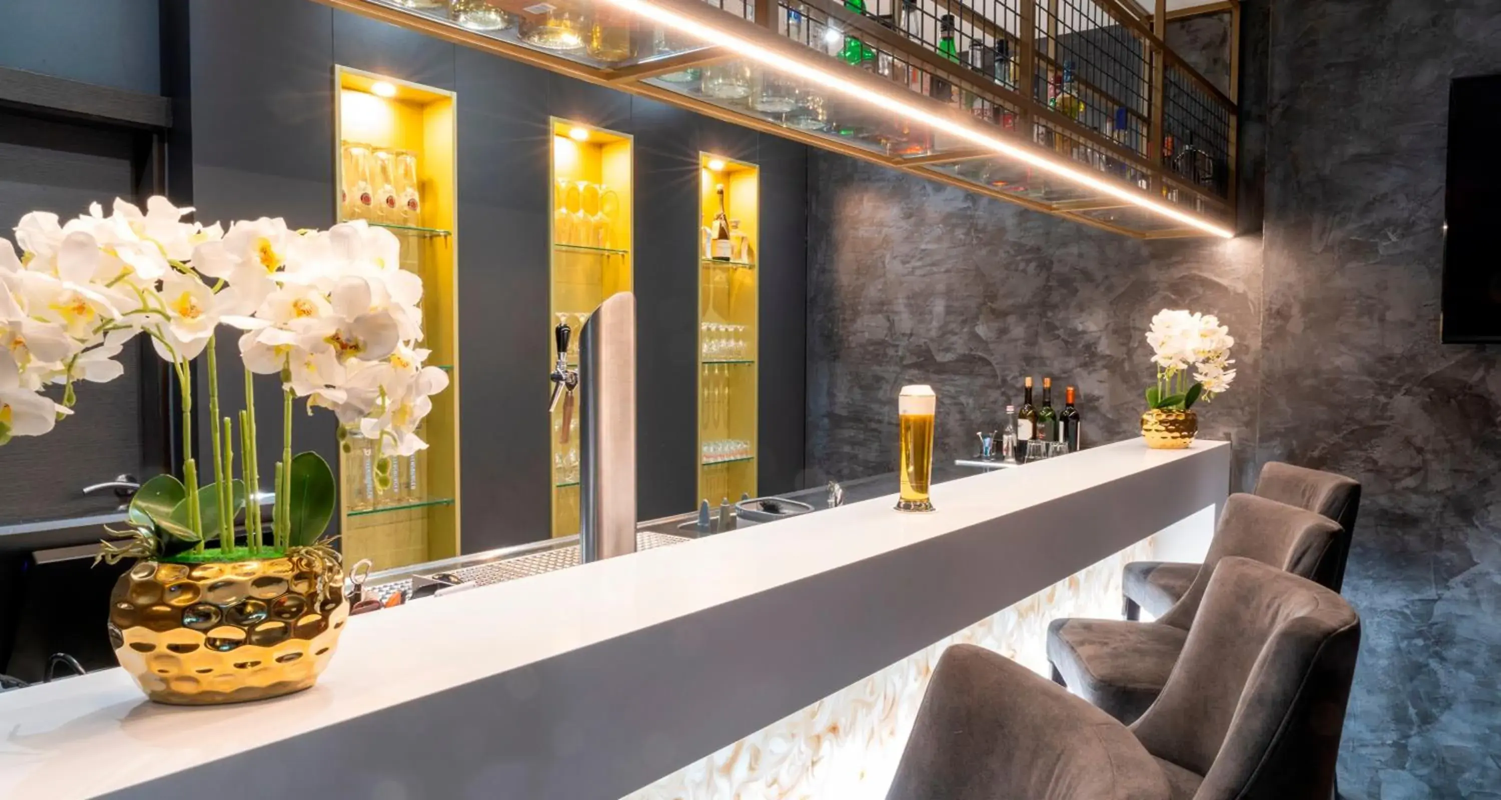 Lounge or bar in PLAZA Premium Parkhotel Norderstedt Lounge or bar in PLAZA Premium Parkhotel Norderstedt