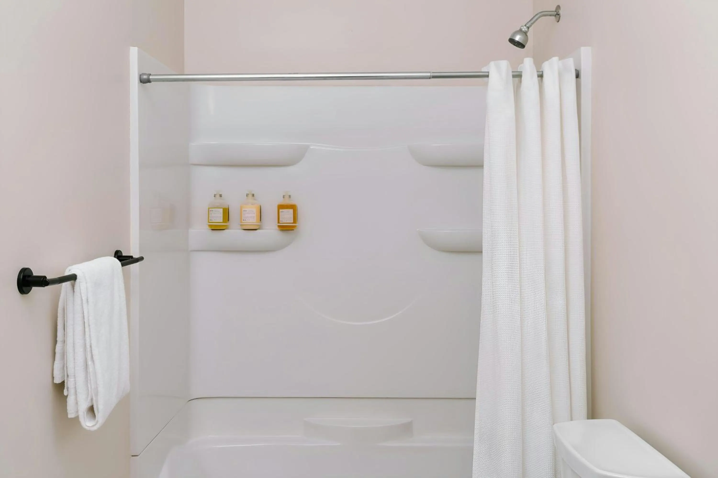 Bathroom in Sonder by Marriott Bonvoy Jewelers Row Apartments Millenium Park