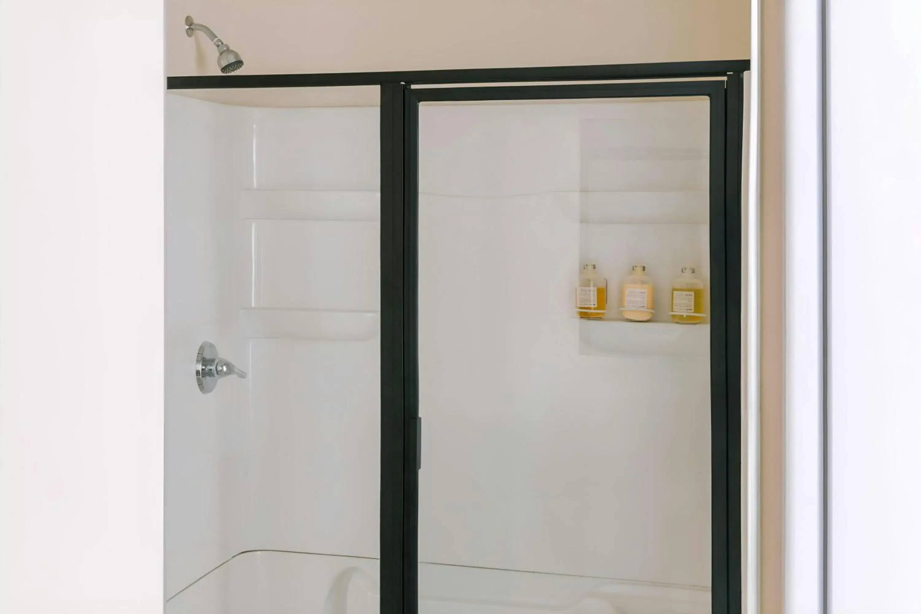 One-Bedroom Superior Apartment with Queen Bed in Sonder by Marriott Bonvoy Jewelers Row Apartments Millenium Park One-Bedroom Superior Apartment with Queen Bed in Sonder by Marriott Bonvoy Jewelers Row Apartments Millenium Park