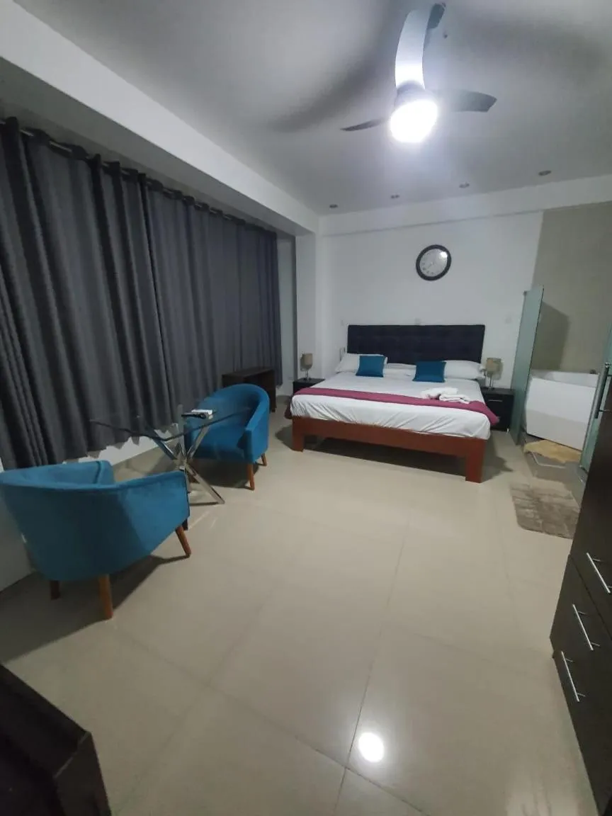 Photo of the whole room in GOLDEN SKY