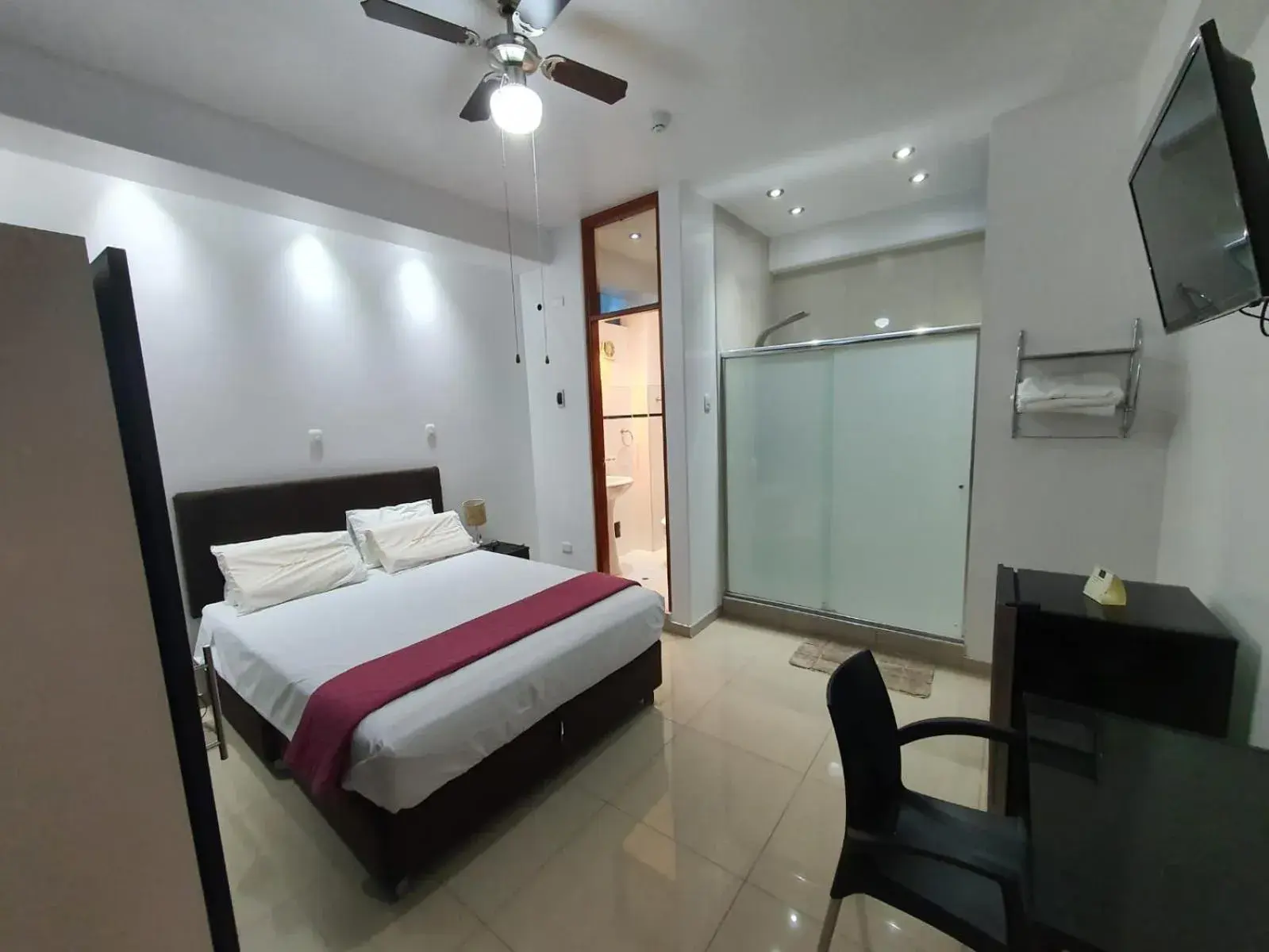 Deluxe King Room in GOLDEN SKY Deluxe King Room in GOLDEN SKY