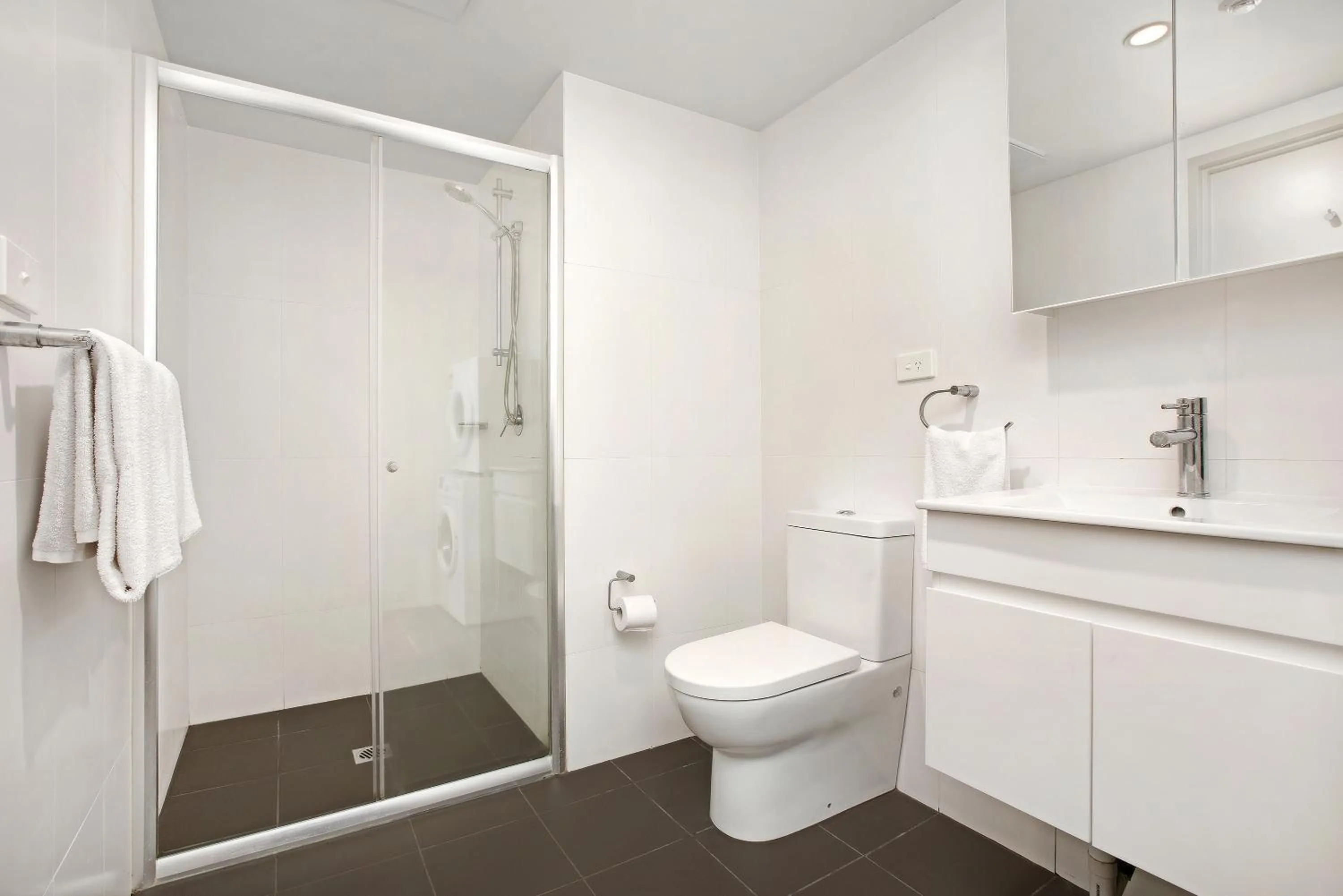 Bathroom in Bondi Beach Studios Suite