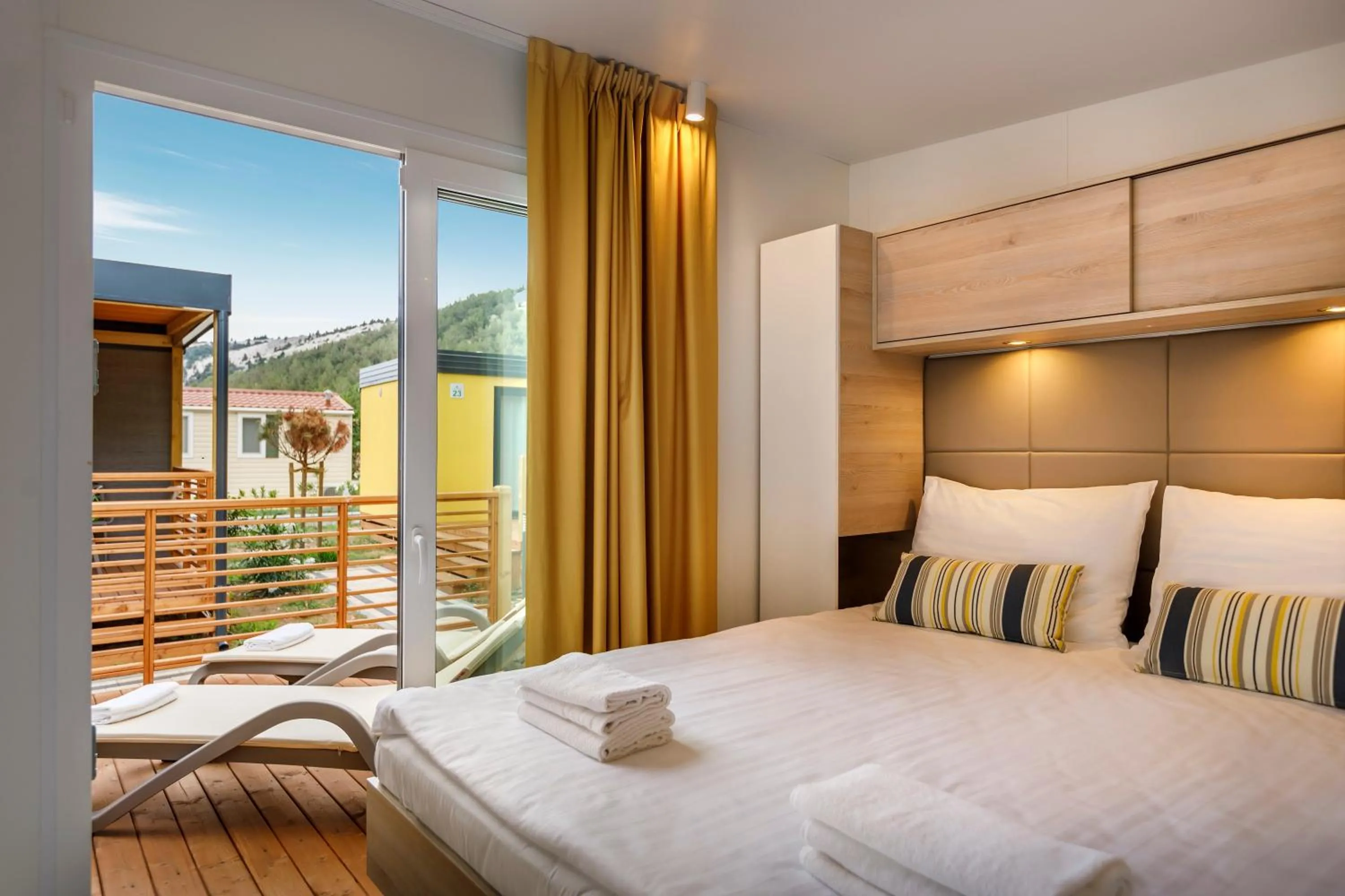 Balcony/Terrace, Bed in Valamar Camping San Marino