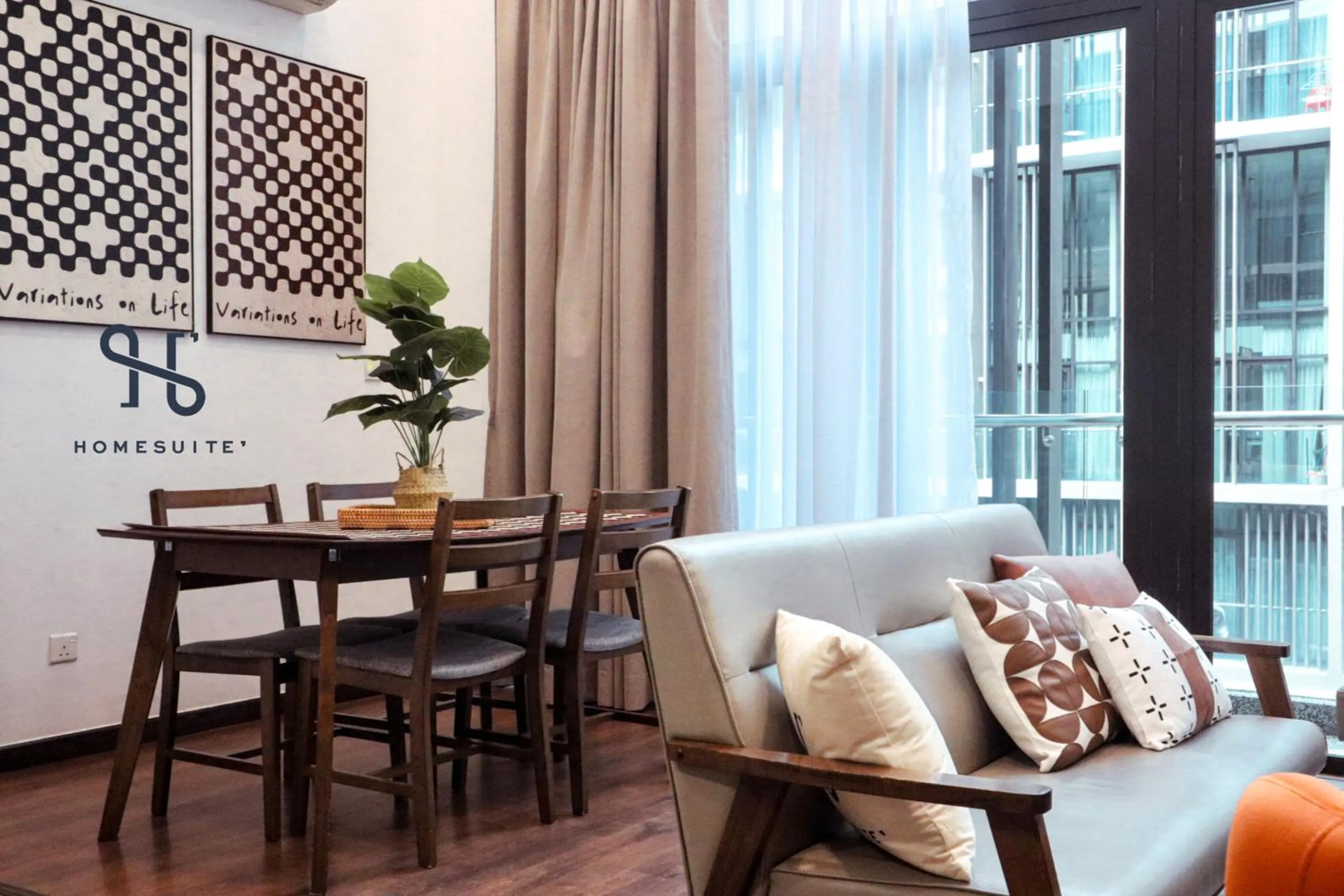 Living room in Homesuite' Home at Riverson Soho