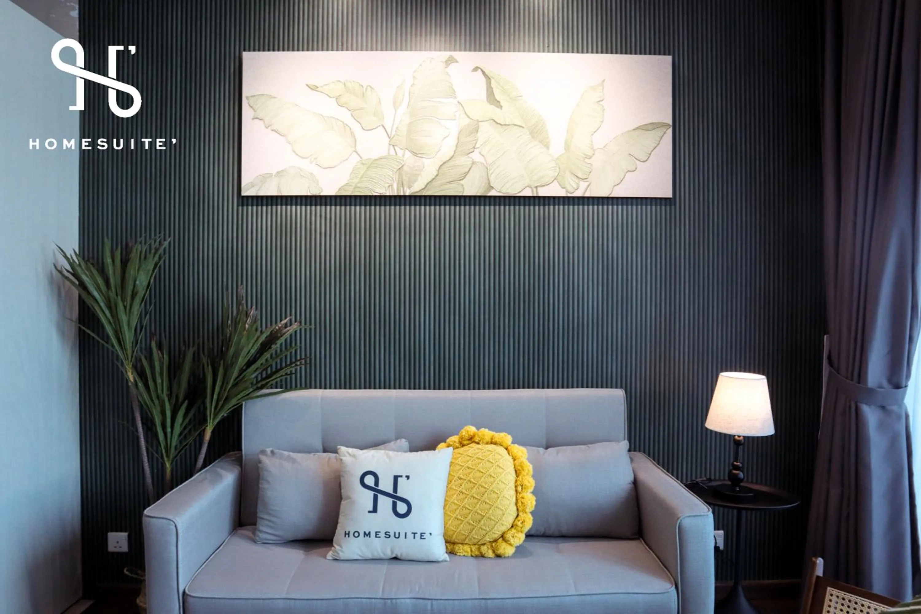 Seating area in Homesuite' Home at Riverson Soho