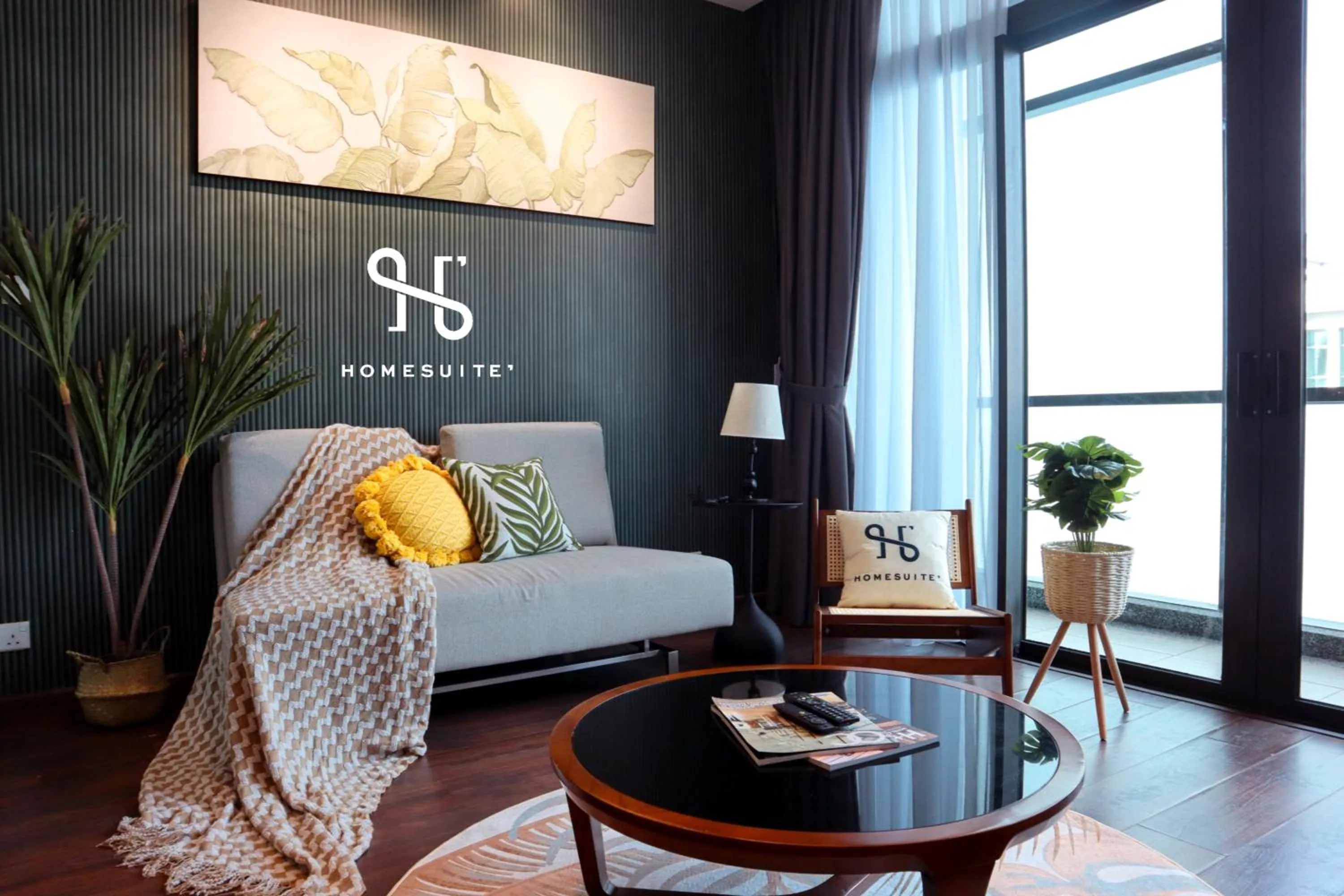 Living room in Homesuite' Home at Riverson Soho