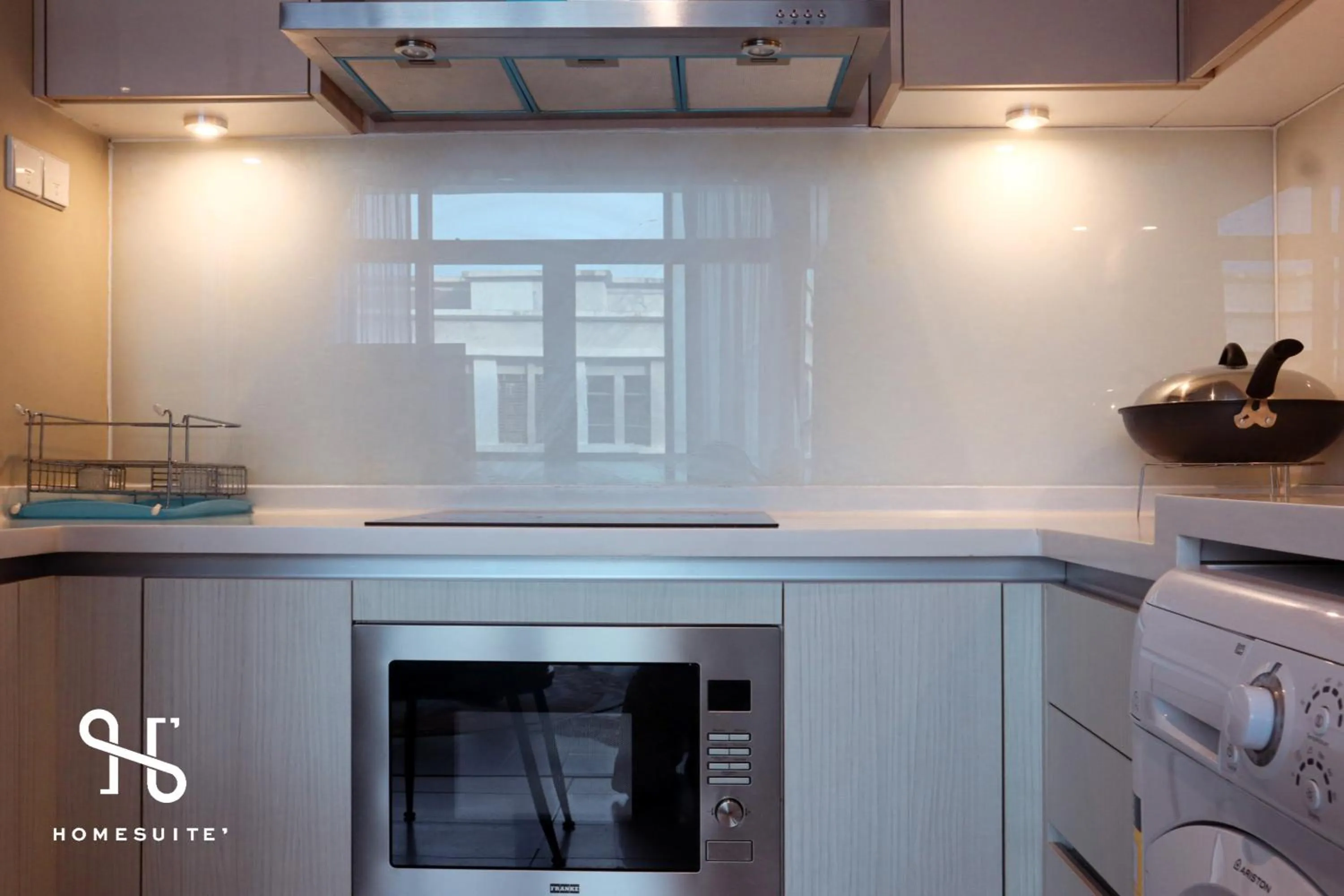 Kitchen or kitchenette in Homesuite' Home at Riverson Soho