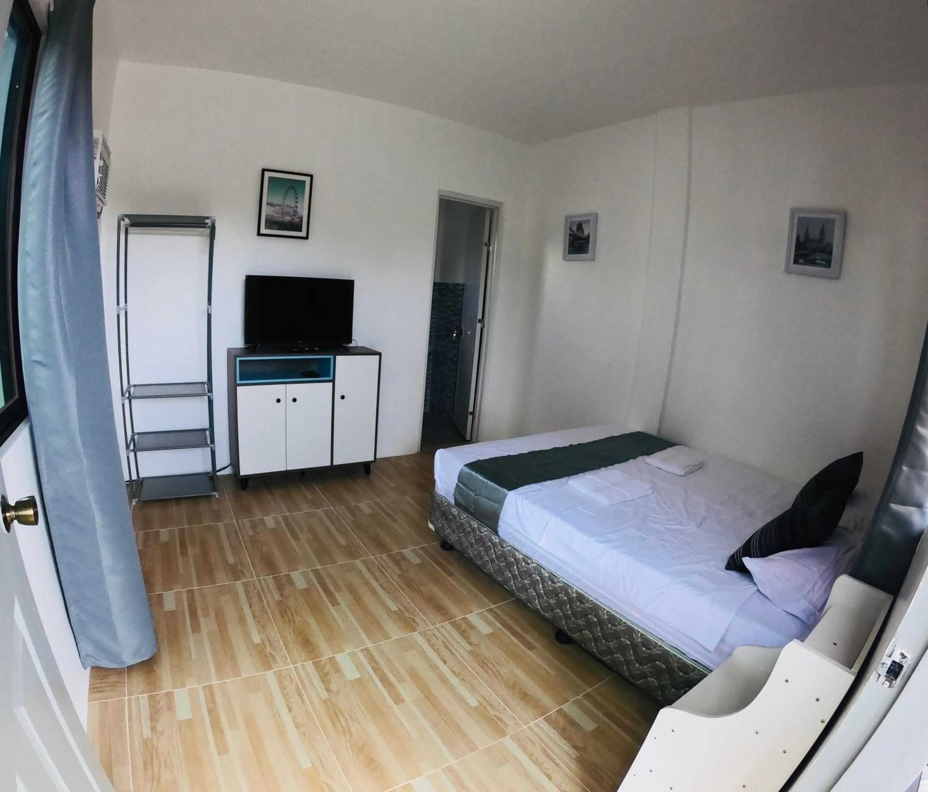 Bed in Paradise Beach Guest House