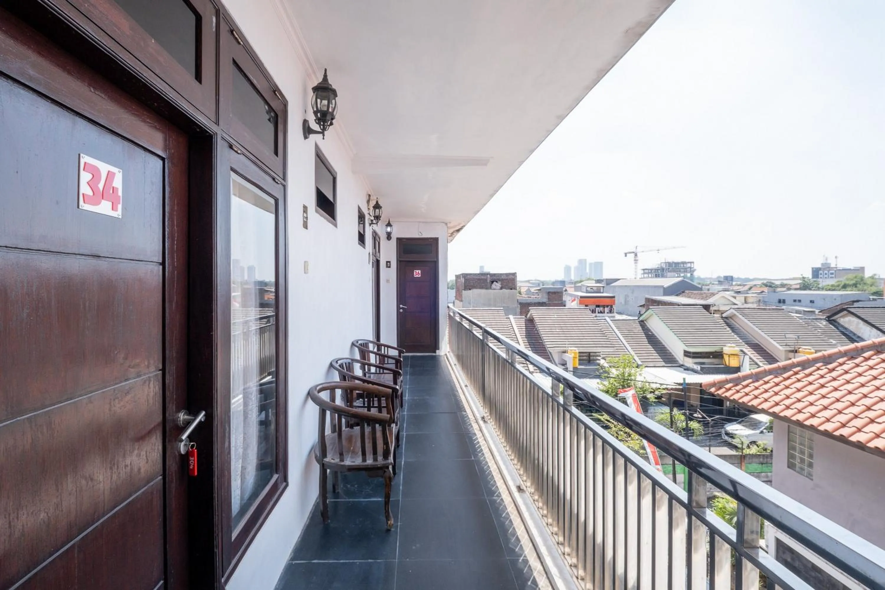 Property building, Balcony/Terrace in Grha Rahadi 2 Wiyung RedPartner