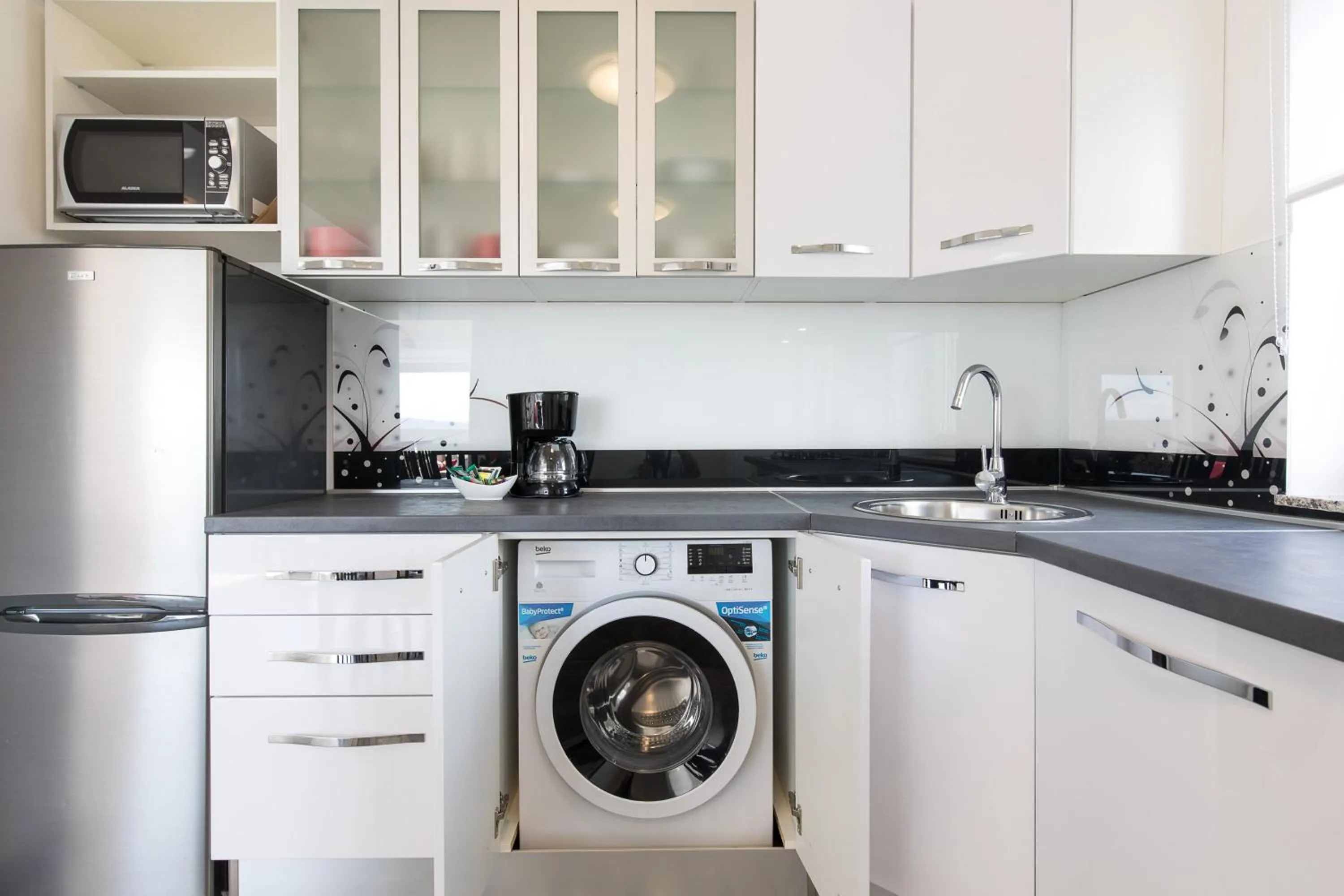 Kitchen or kitchenette in Apartmani Alma