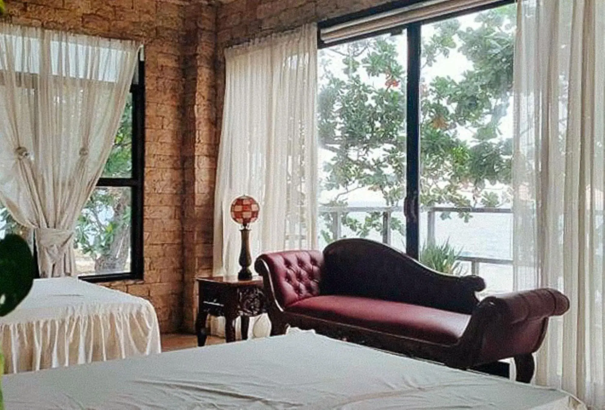 Photo of the whole room, Bed in RedDoorz Hostel Hardin De Corales La Union Photo of the whole room, Bed in RedDoorz Hostel Hardin De Corales La Union