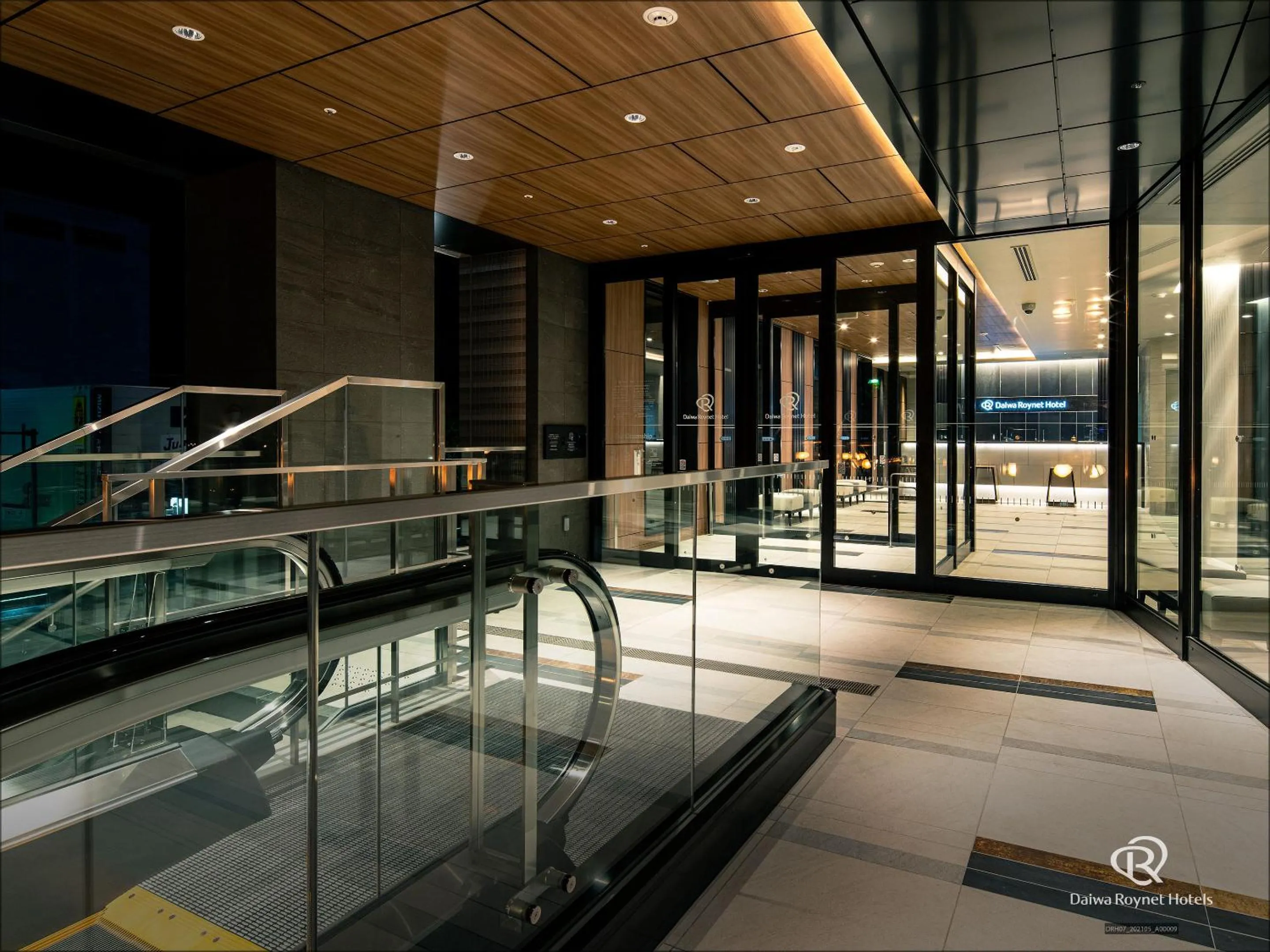 elevator in Daiwa Roynet Hotel Kumamoto