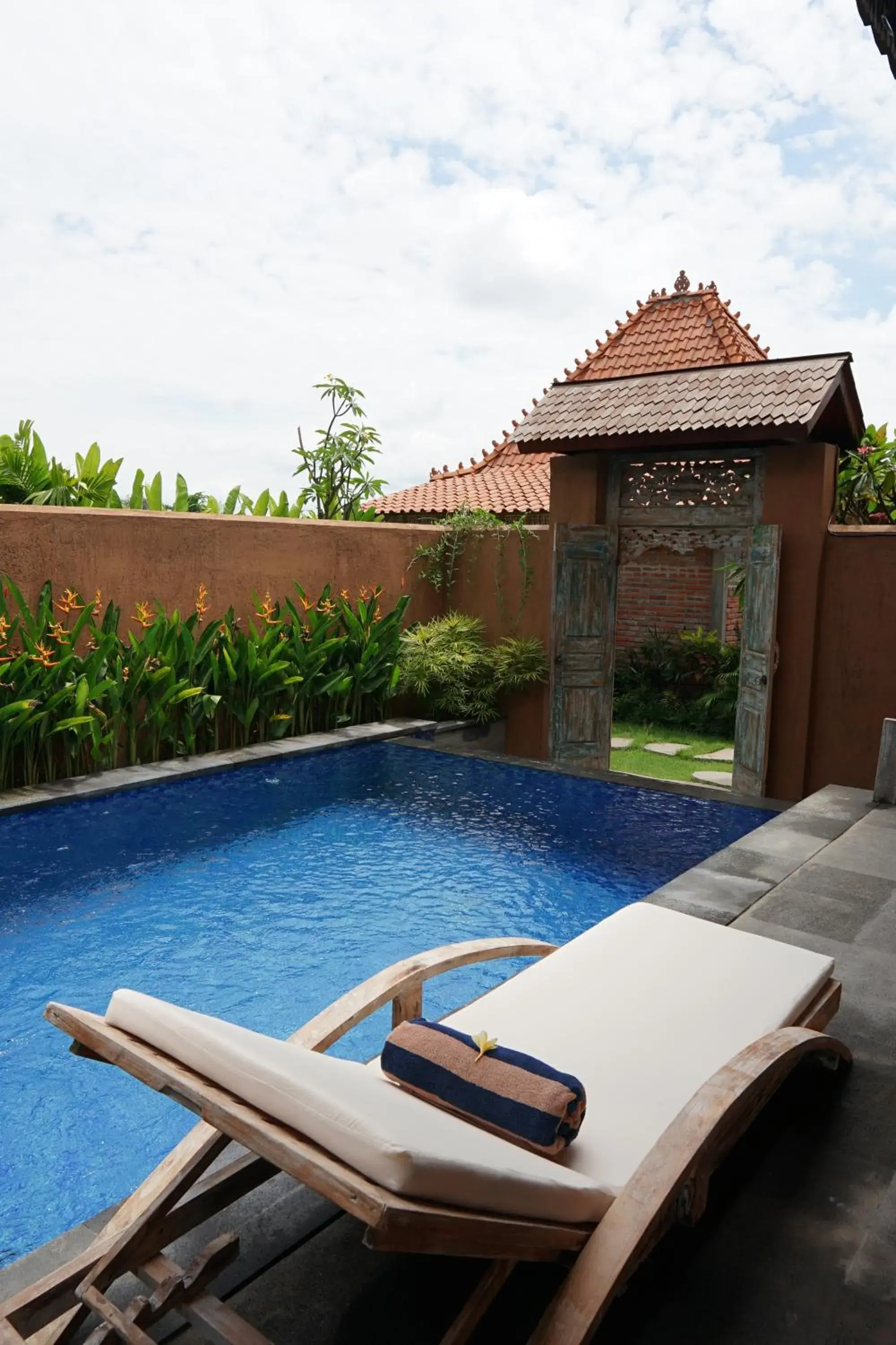 Two-Bedroom Villa with Private Pool in Nauna Villa Bali Two-Bedroom Villa with Private Pool in Nauna Villa Bali